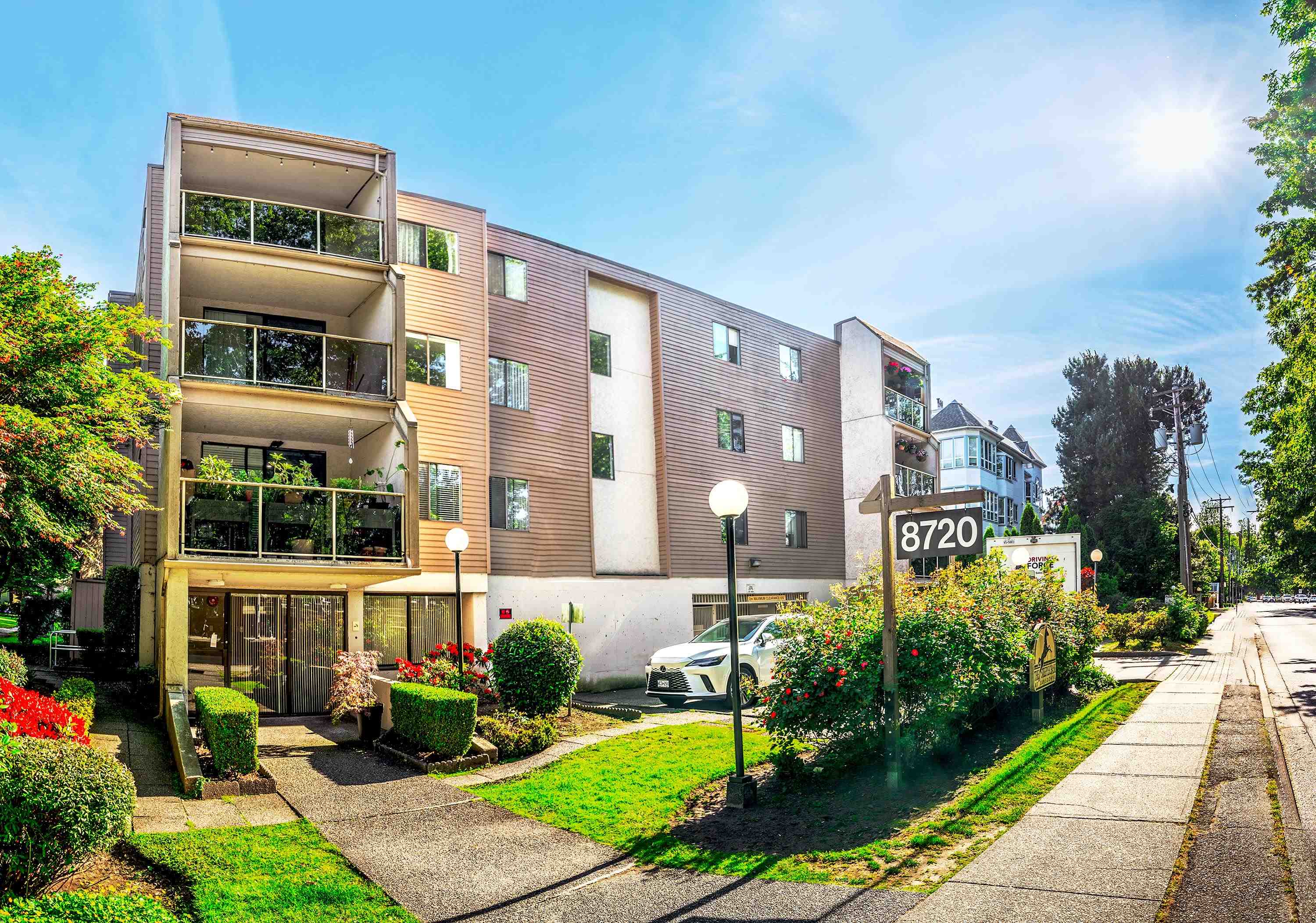 203 8720 LANSDOWNE ROAD, R3028681, BC,