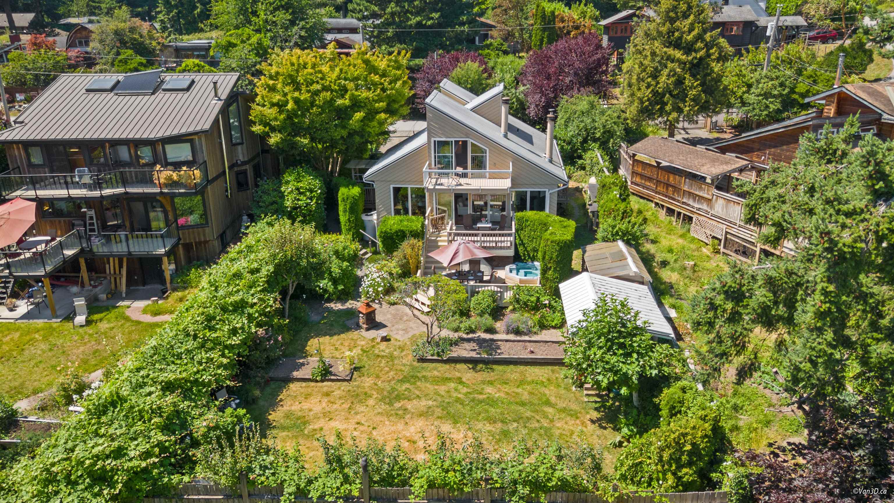 1115 LENORA ROAD, Bowen Island BC V0N 1G1, R3028742, BC,