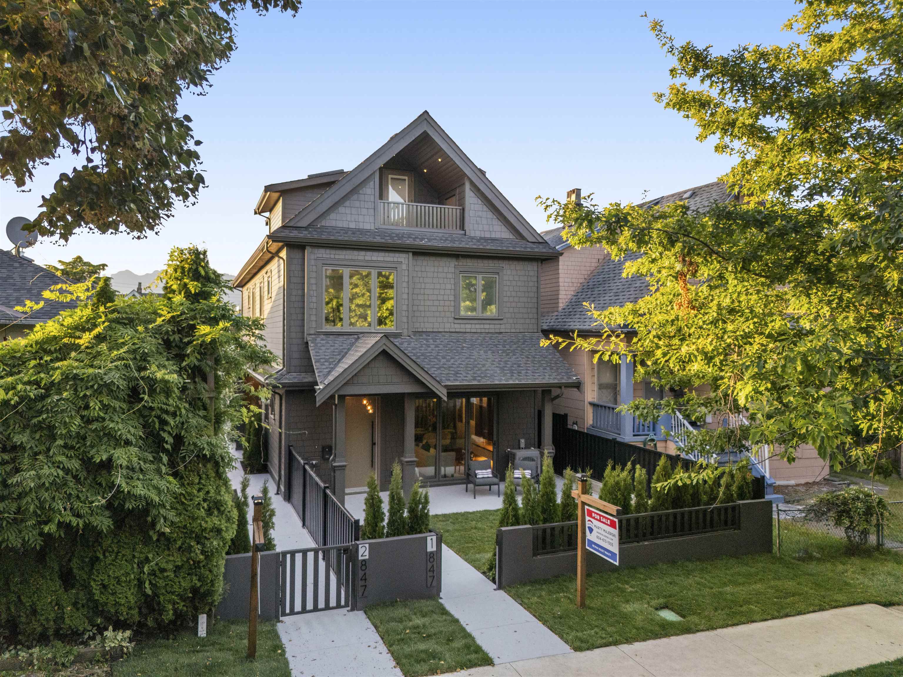 1 847 10TH AVENUE, R3028969, BC,