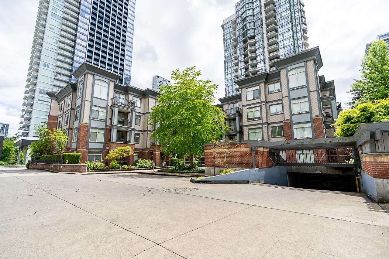 205 10455 UNIVERSITY DRIVE, R3029015, BC,