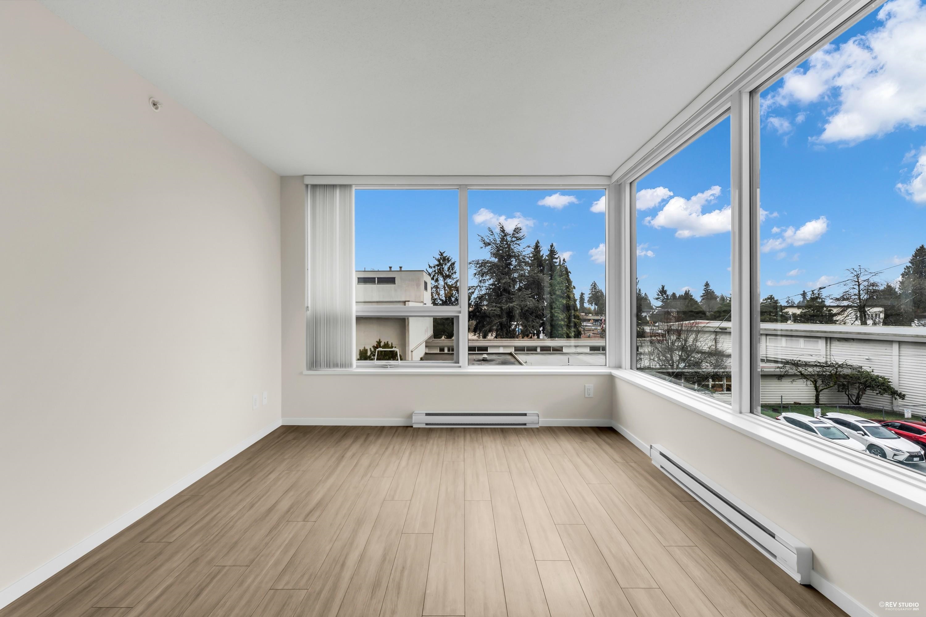 302 6658 DOW AVENUE, R3029097, BC,