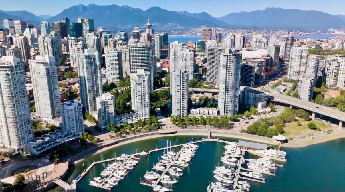 707 1067 MARINASIDE CRESCENT, R3029204, BC,