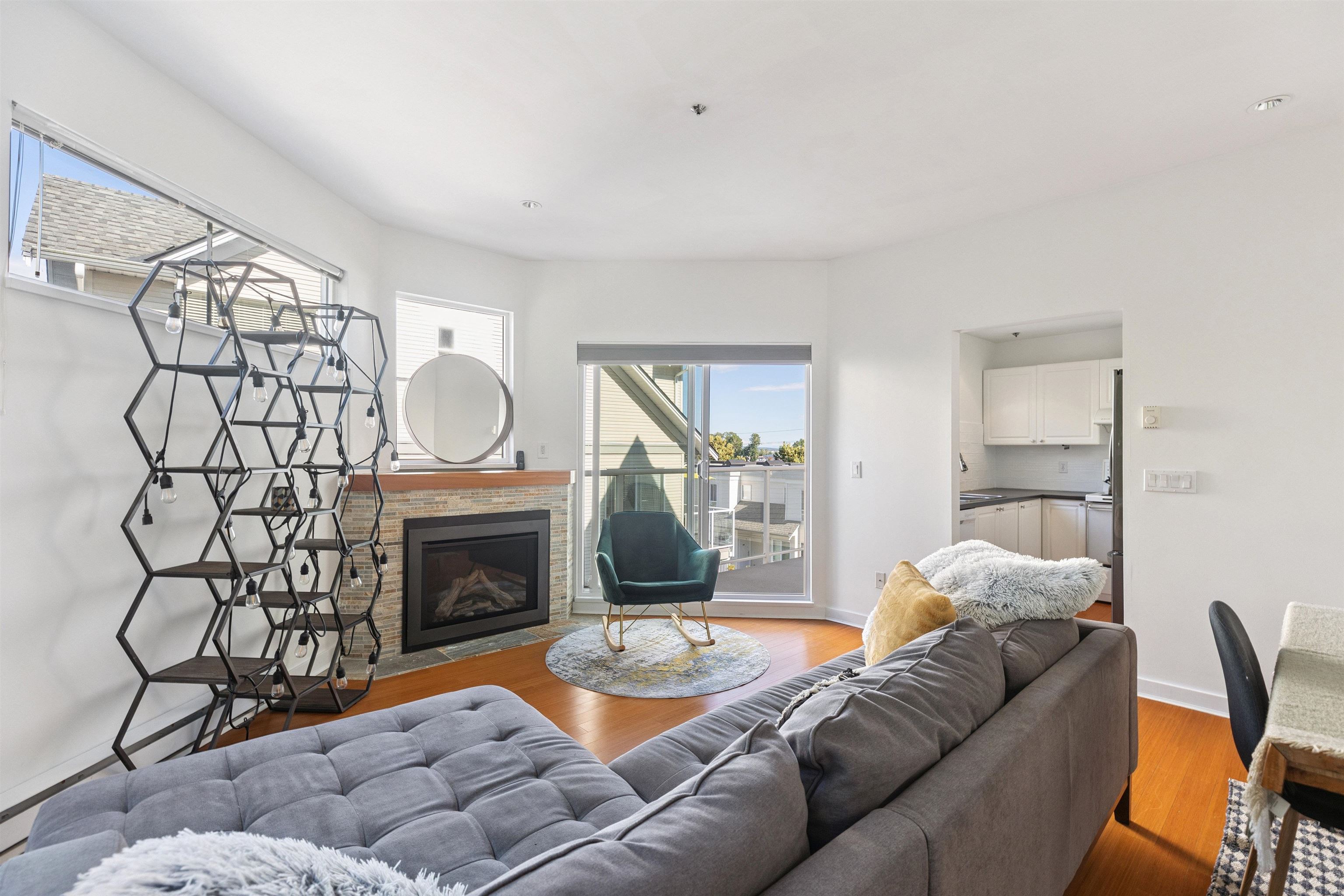 22 2713 KENT AVENUE NORTH, R3029336, BC,