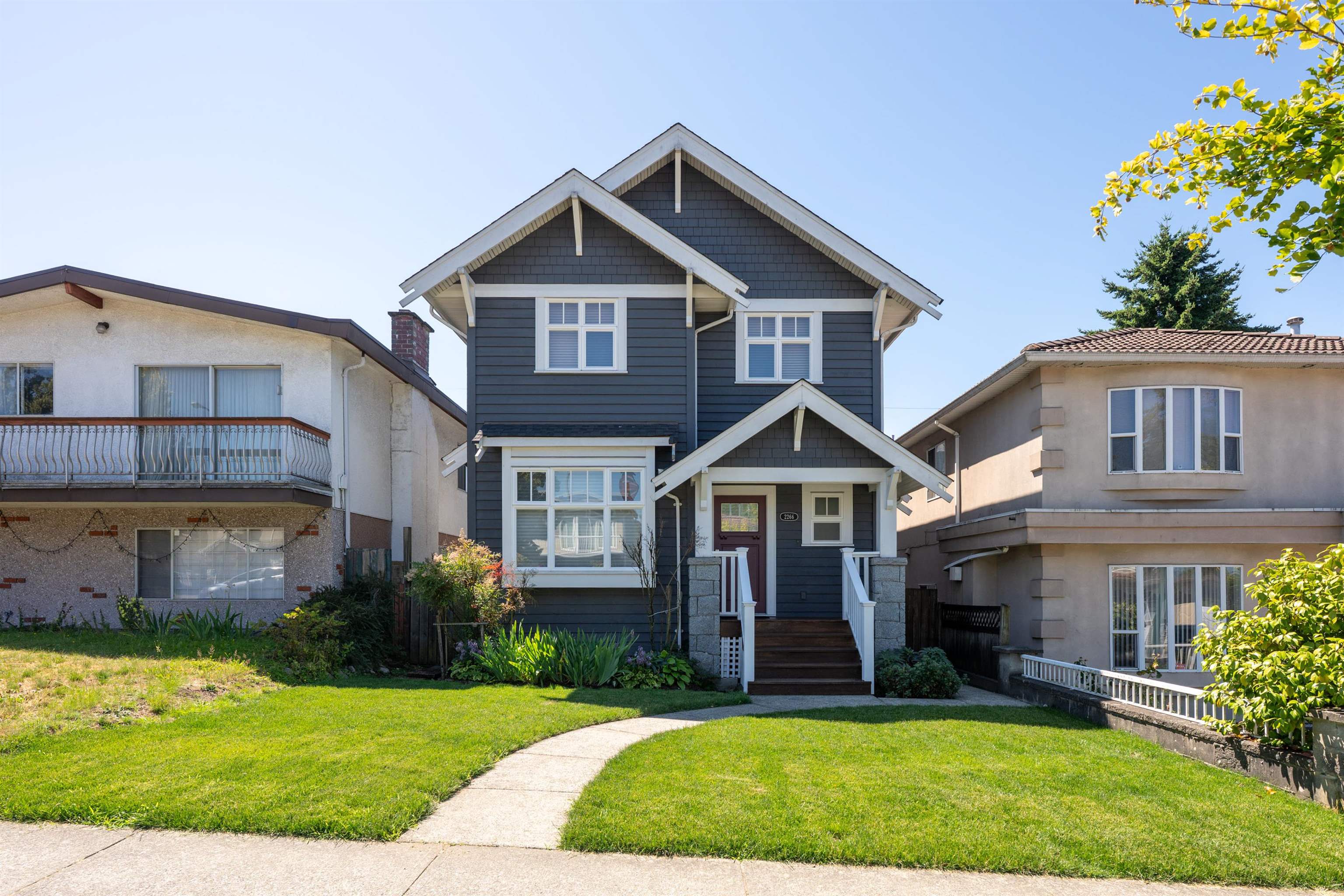 2266 E 54TH AVENUE, Vancouver BC V5P 1Y7, R3029563, BC,