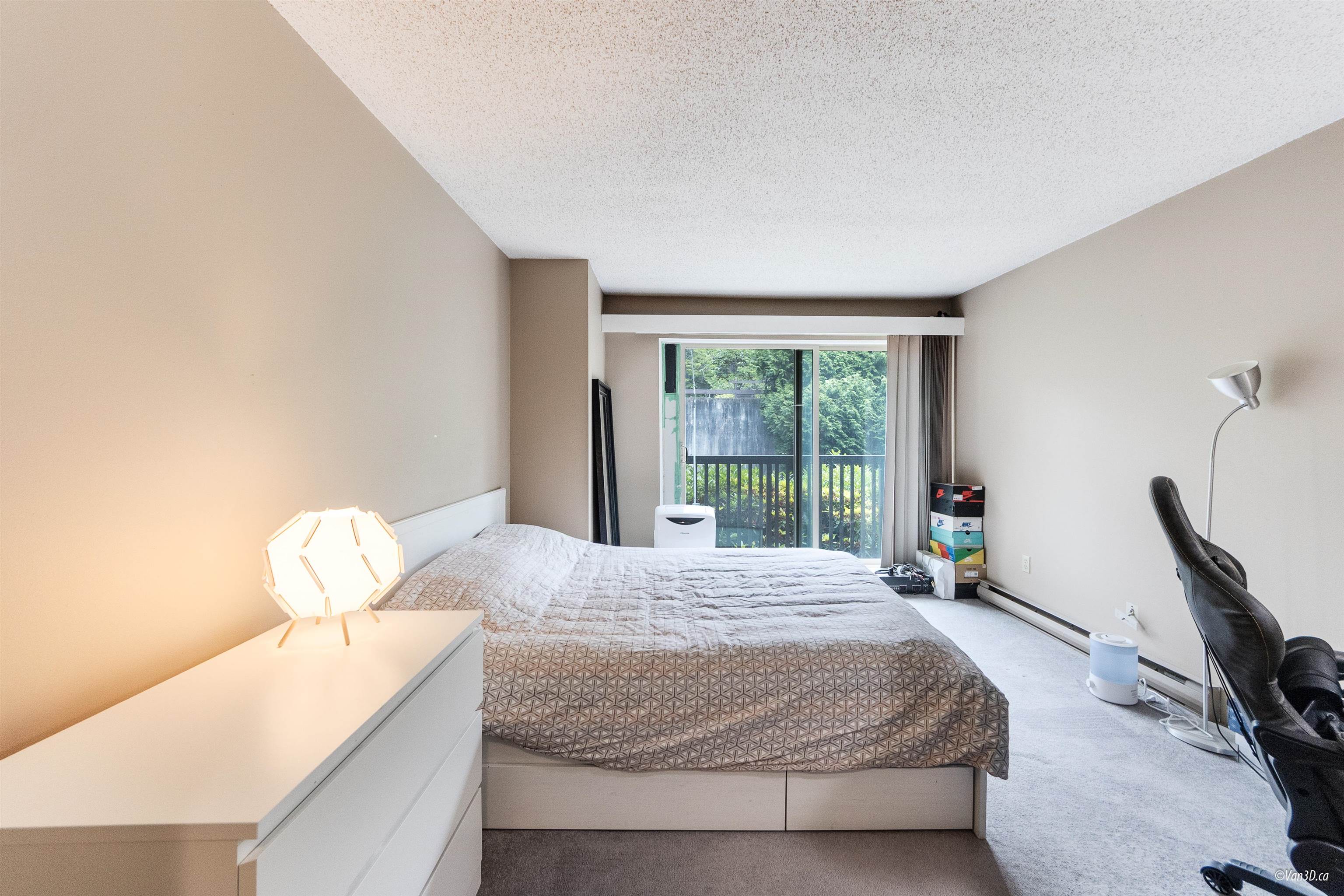 320 9857 MANCHESTER DRIVE, R3029603, BC,
