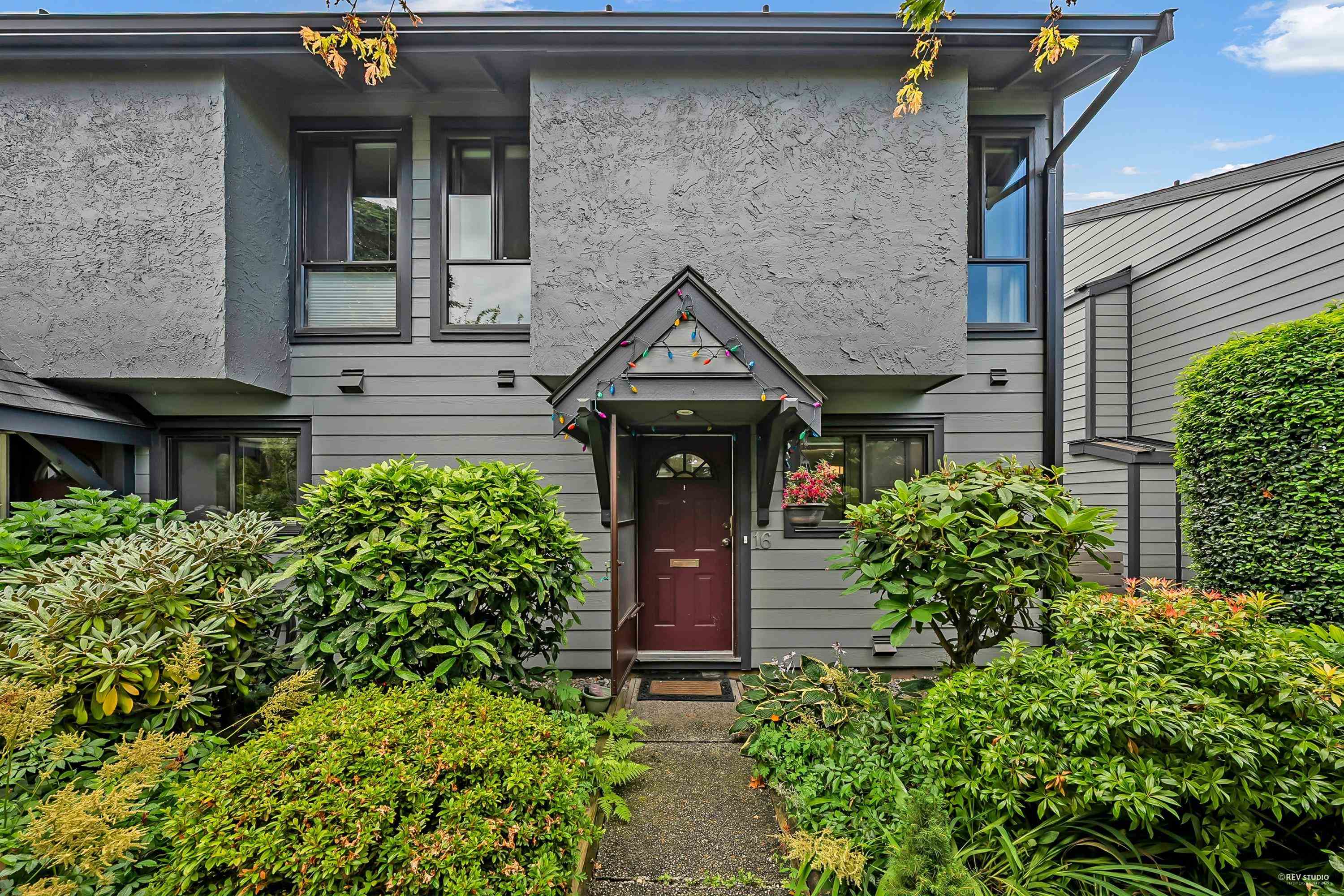 16 225 14TH STREET, R3029622, BC,