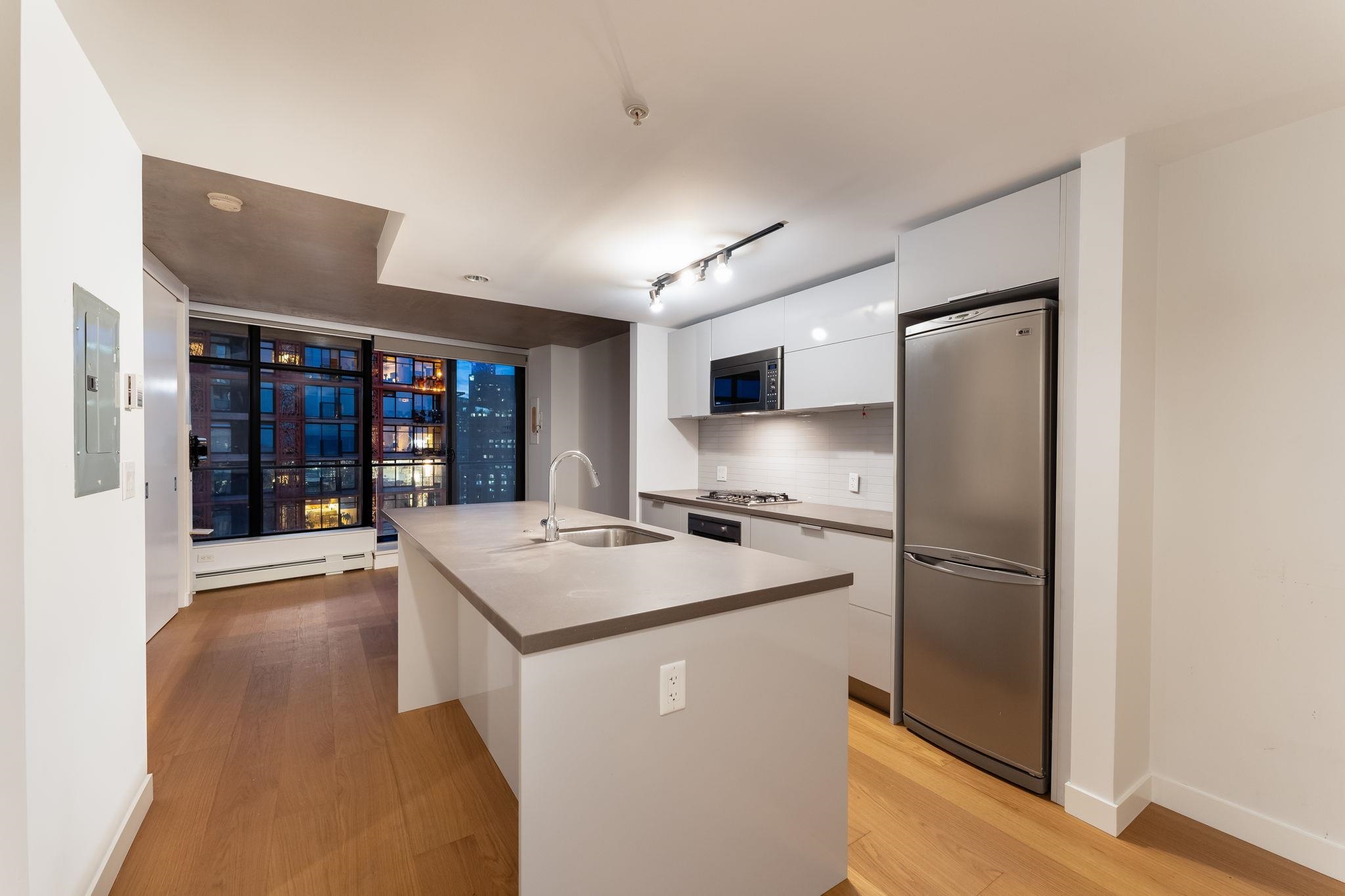 2408 108 CORDOVA STREET, R3029714, BC,