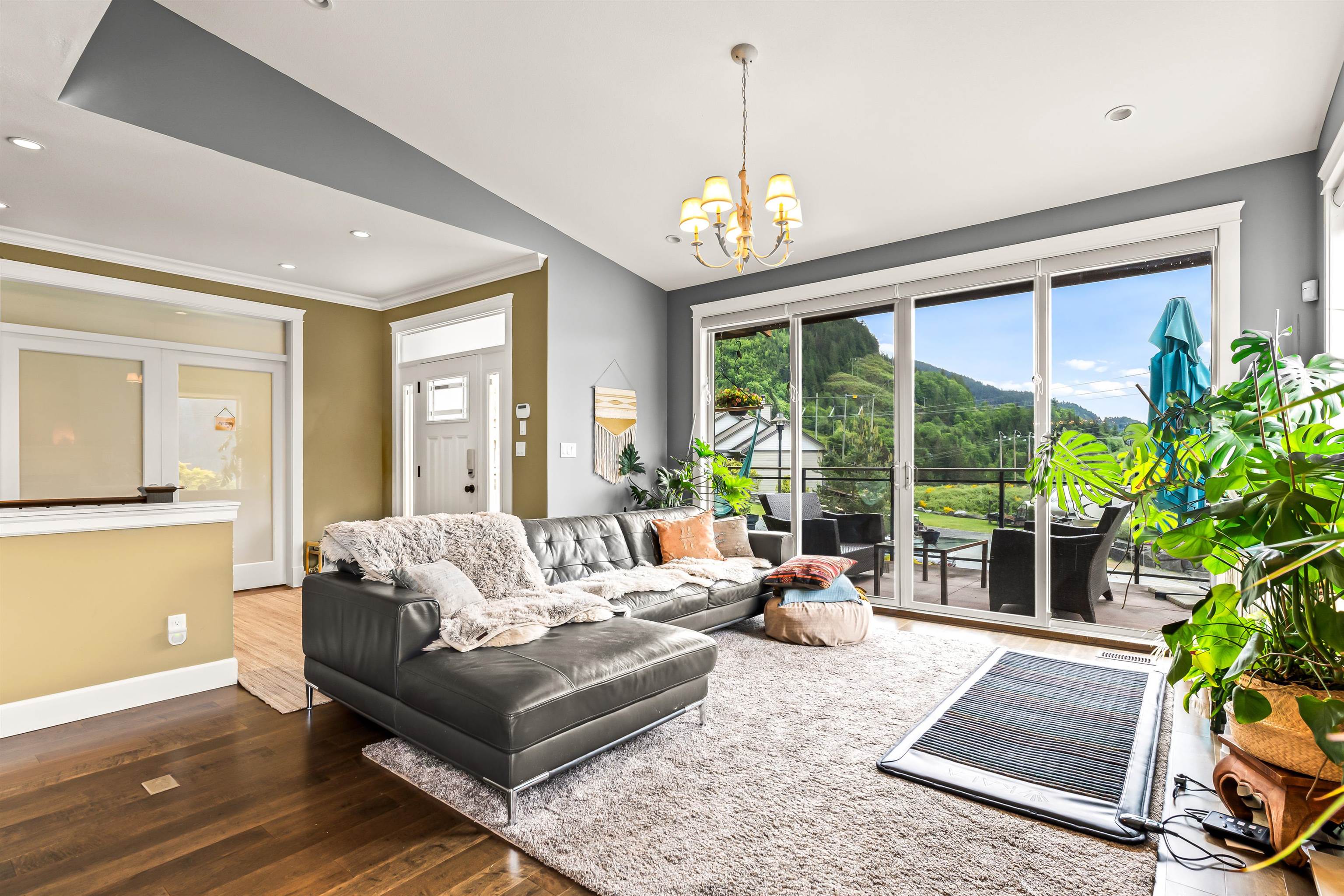 915 THISTLE PLACE, Britannia Beach BC V0N 1J0, R3029721, BC,