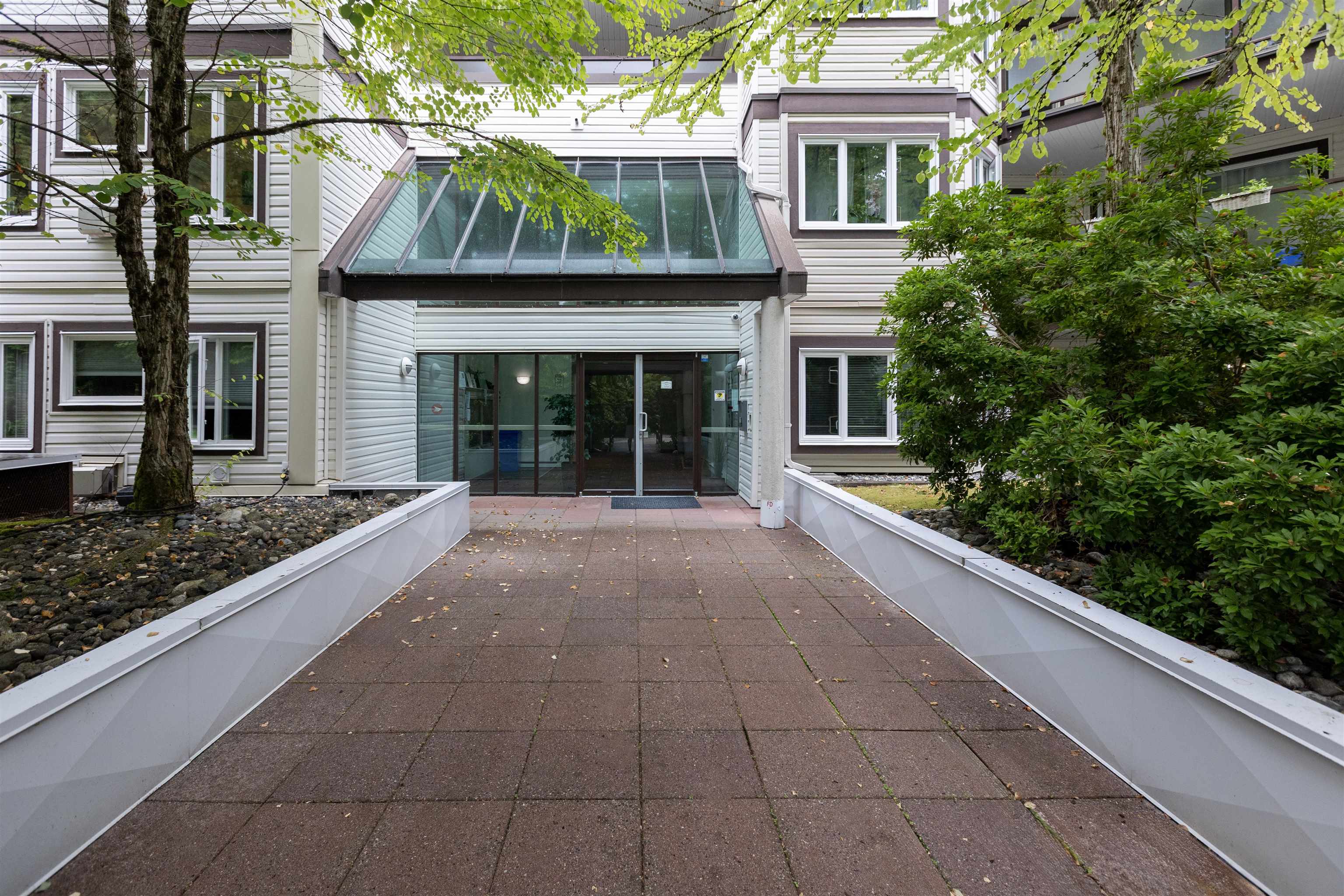 320 7139 18TH AVENUE, R3029733, BC,