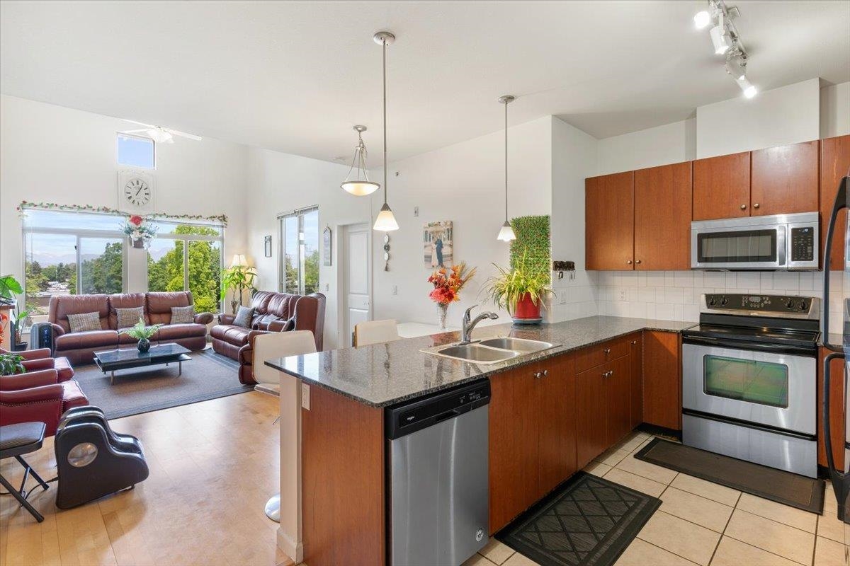 415 10180 153 STREET, R3029786, BC,