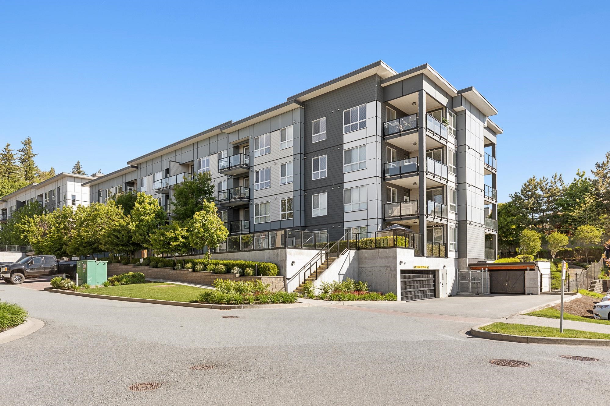 411 1948 NORTH PARALLEL ROAD, R3029799, BC,