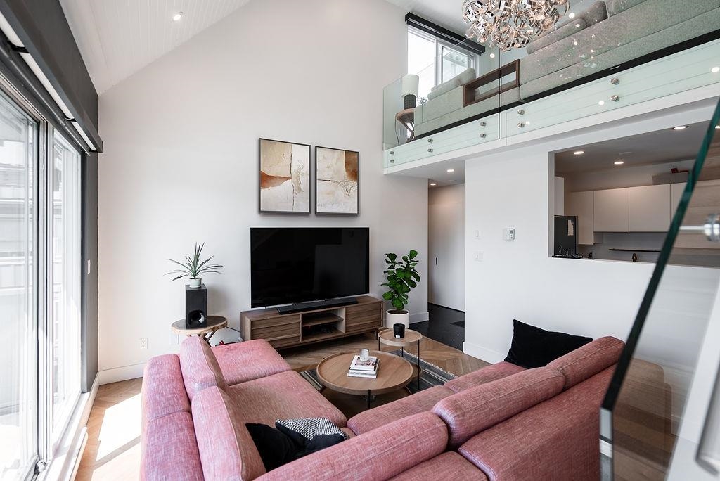 5 224 12TH AVENUE, R3030109, BC,