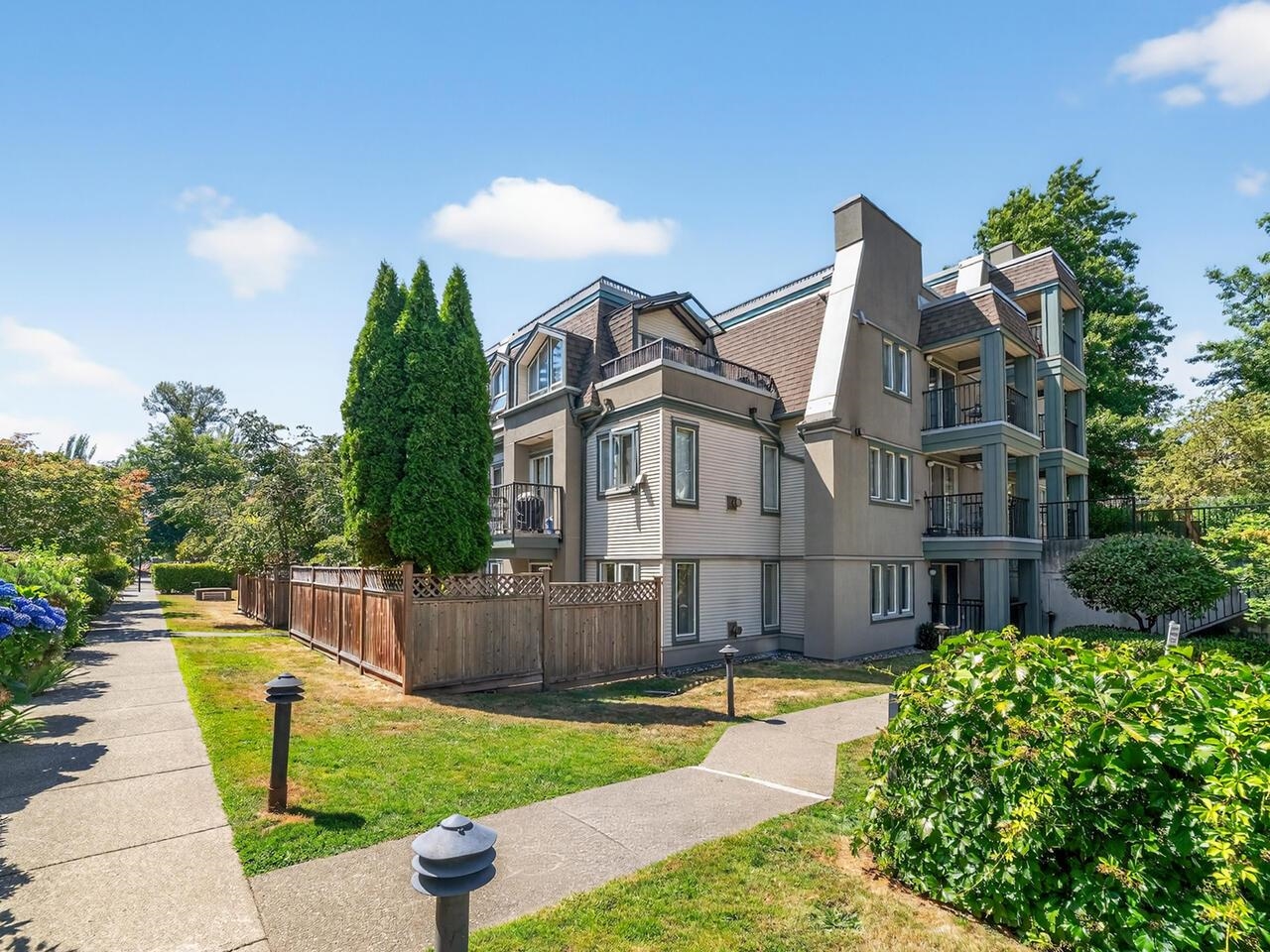 64 202 LAVAL STREET, R3030253, BC,