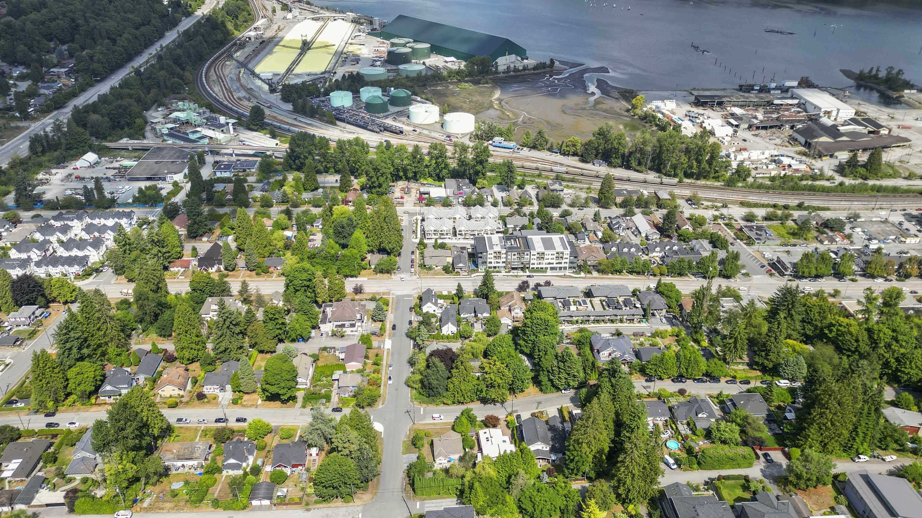 126 ELGIN STREET, Port Moody BC V3H 2M8, R3030364, BC,