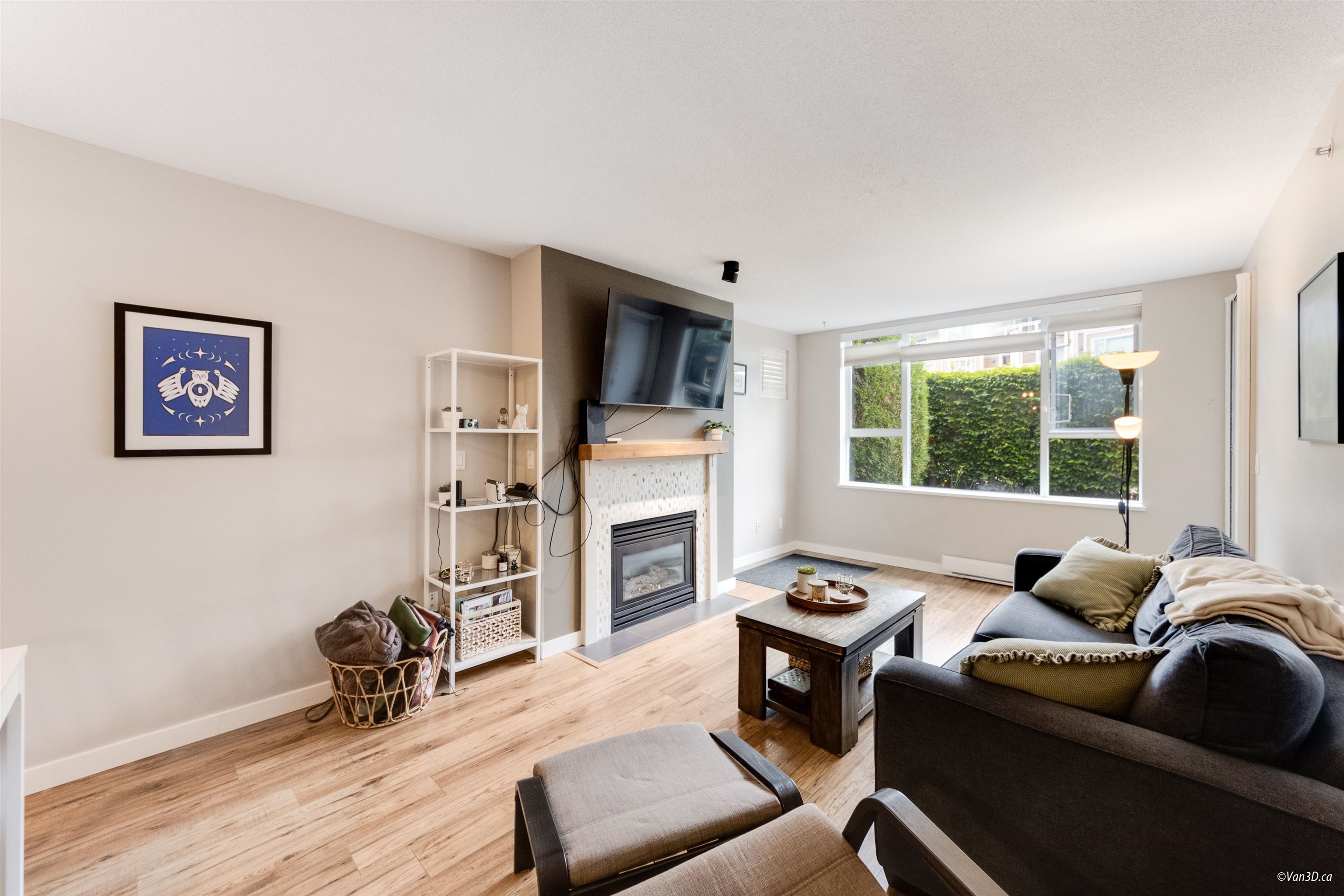 103 3608 DEERCREST DRIVE, R3030365, BC,