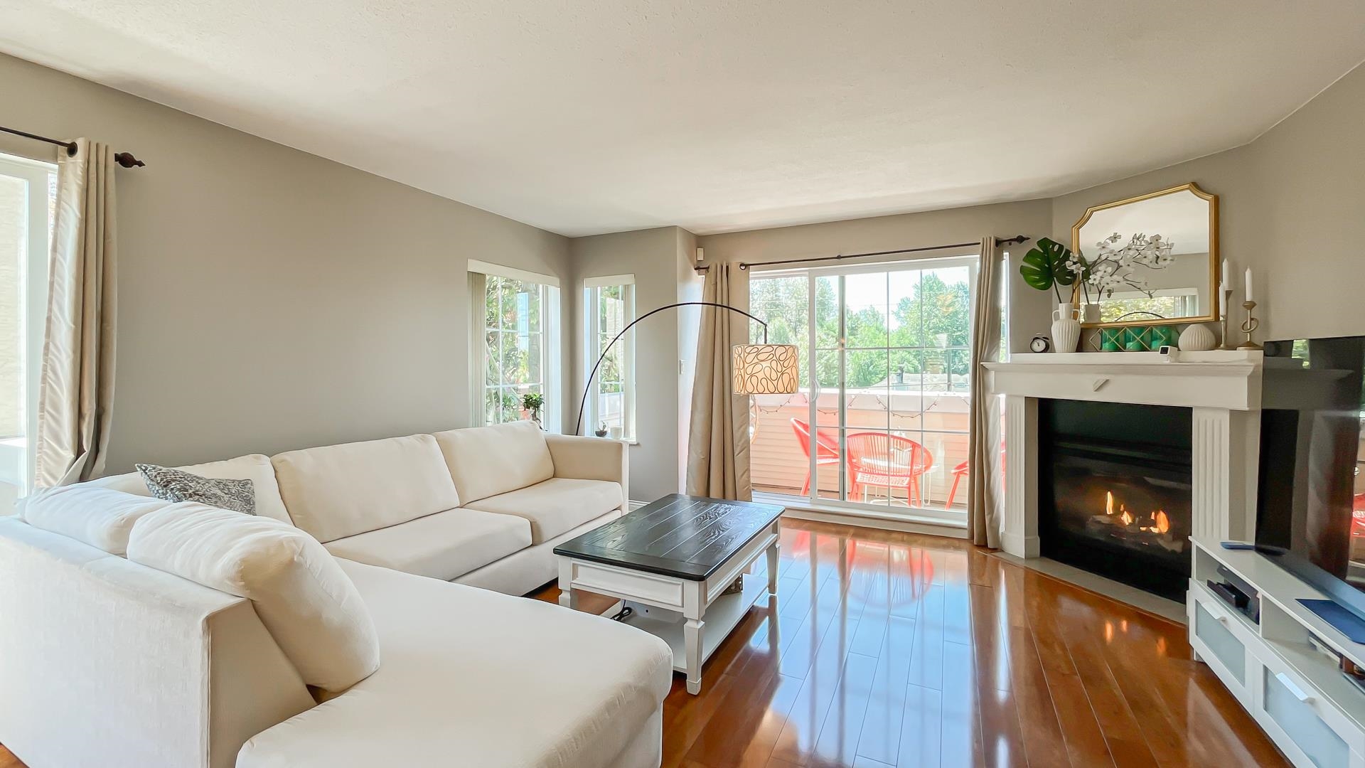 12 1383 BRUNETTE AVENUE, R3030397, BC,