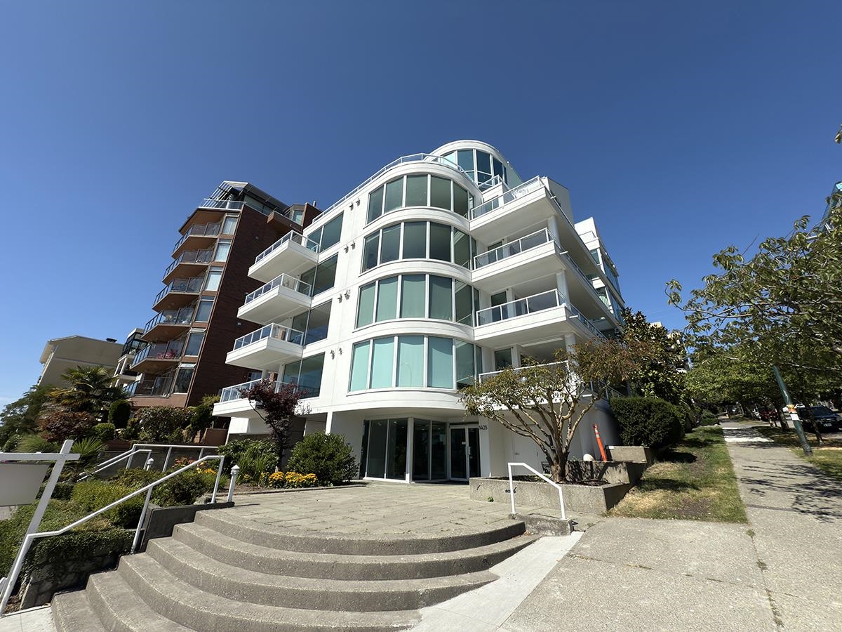 PH 1403 BEACH AVENUE, R3030597, BC,