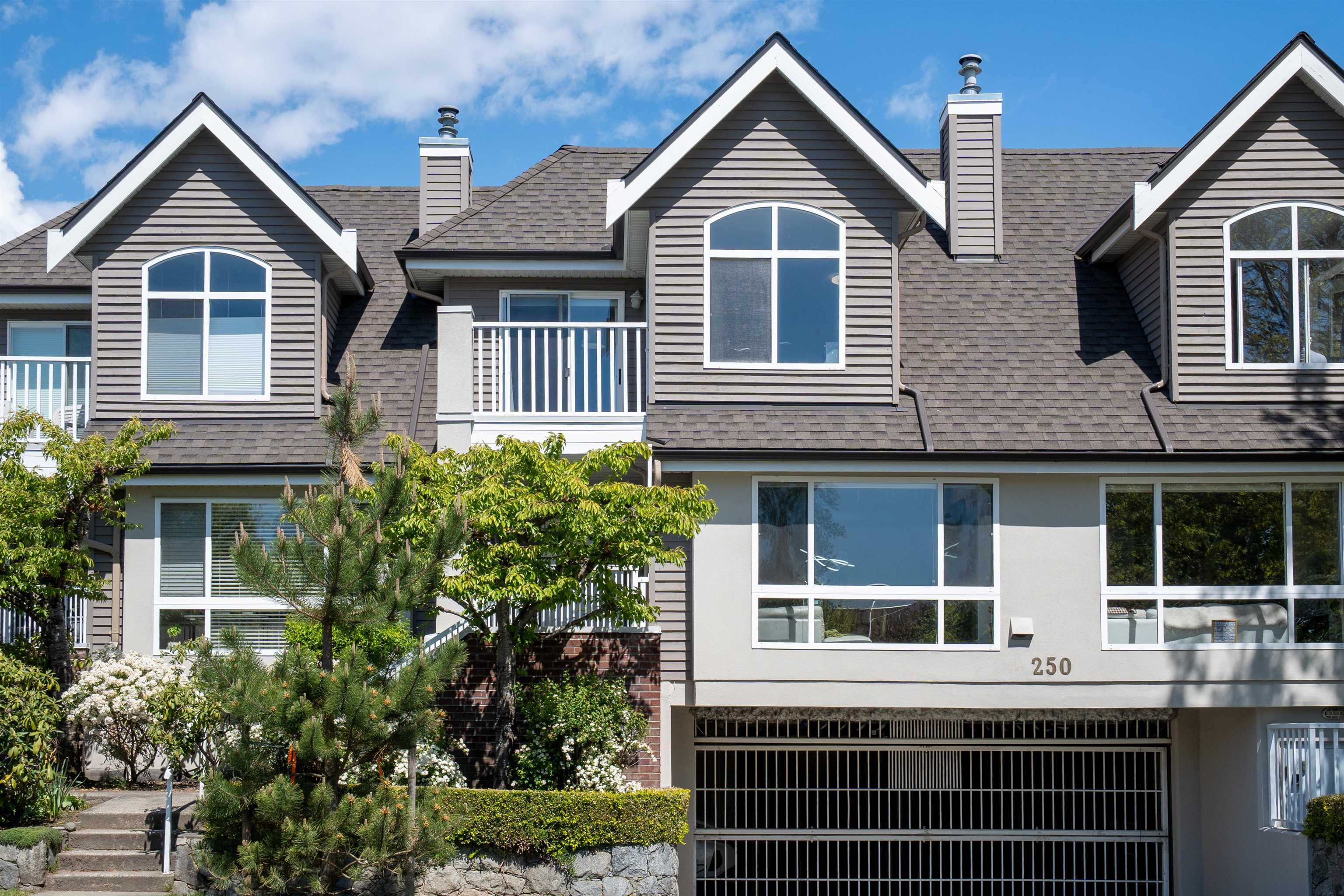 2 250 KEITH ROAD, R3030619, BC,