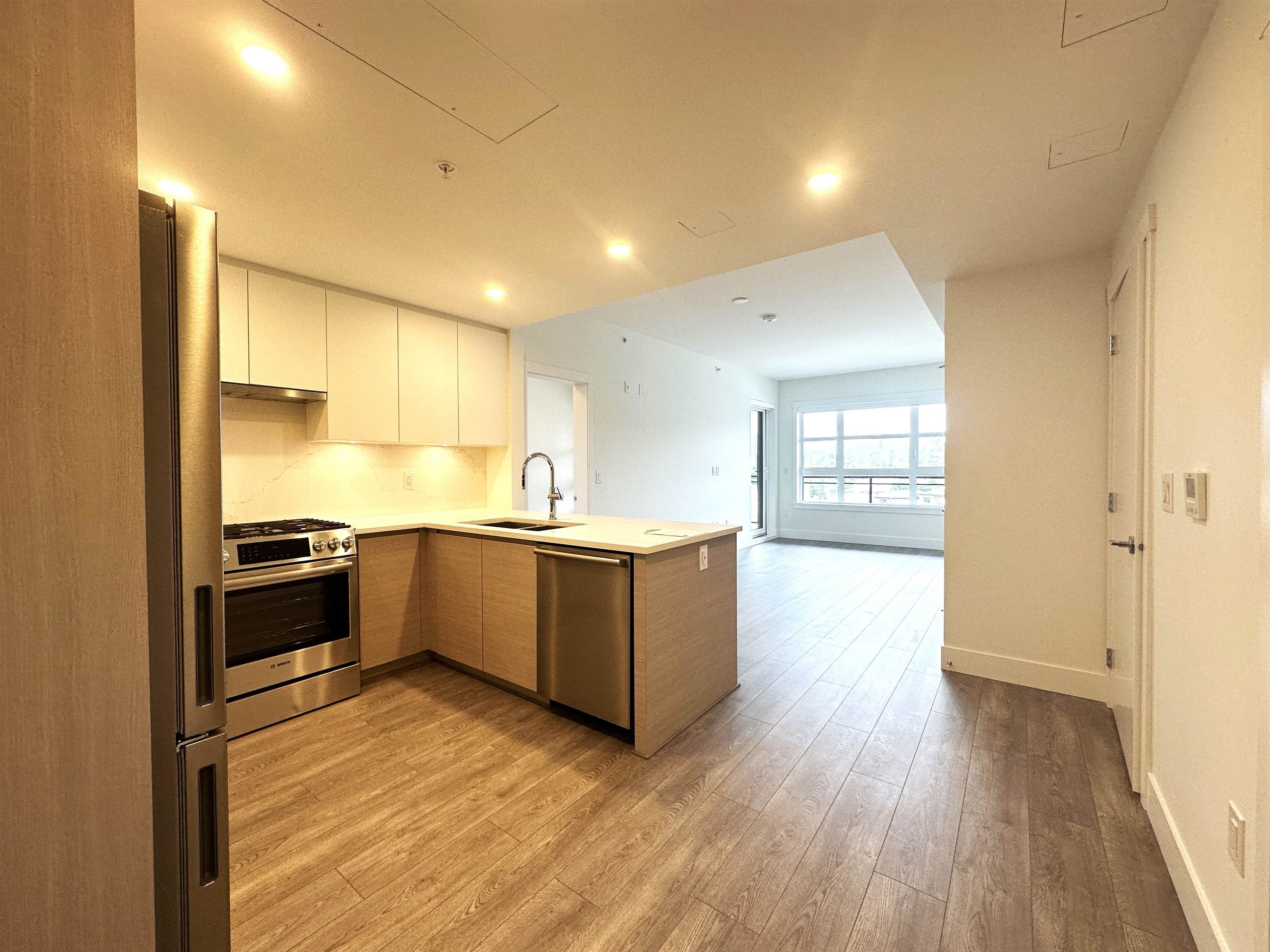 318 4780 E HASTINGS, R3030816, BC,