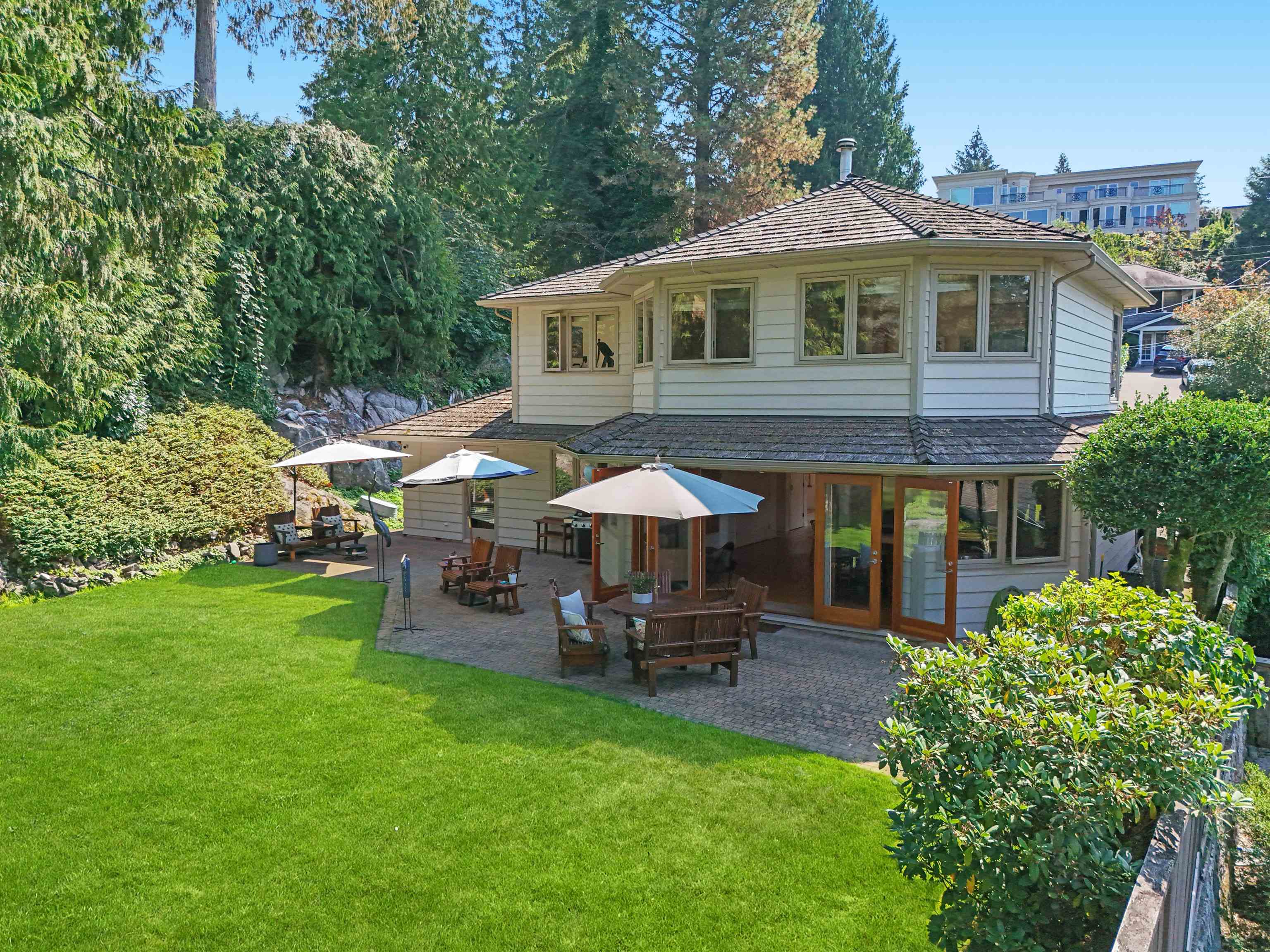 5475 GREENLEAF ROAD, West Vancouver BC V7W 1N5, R3031232, BC,