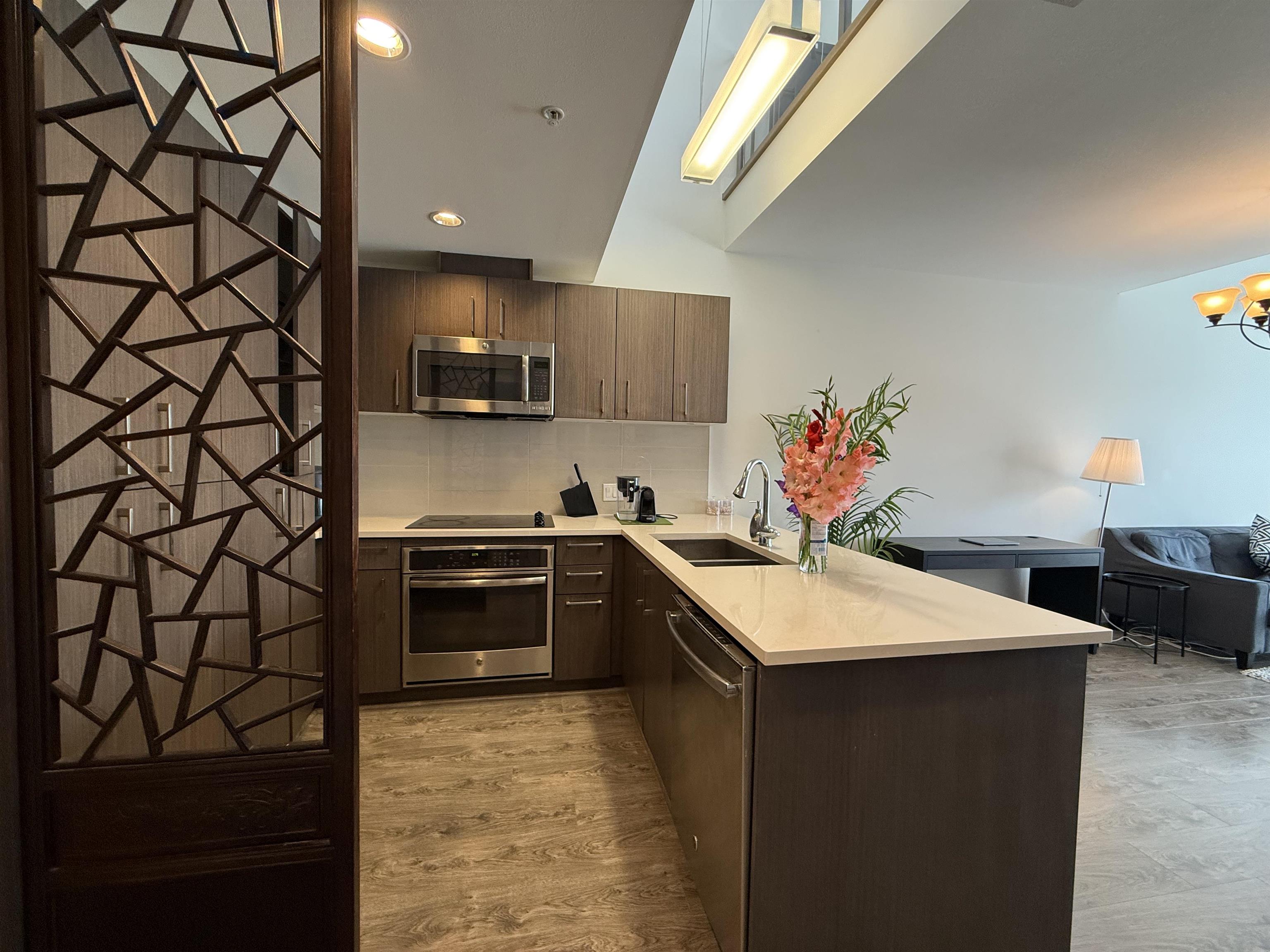 PH6 5981 GRAY AVENUE, R3031277, BC,