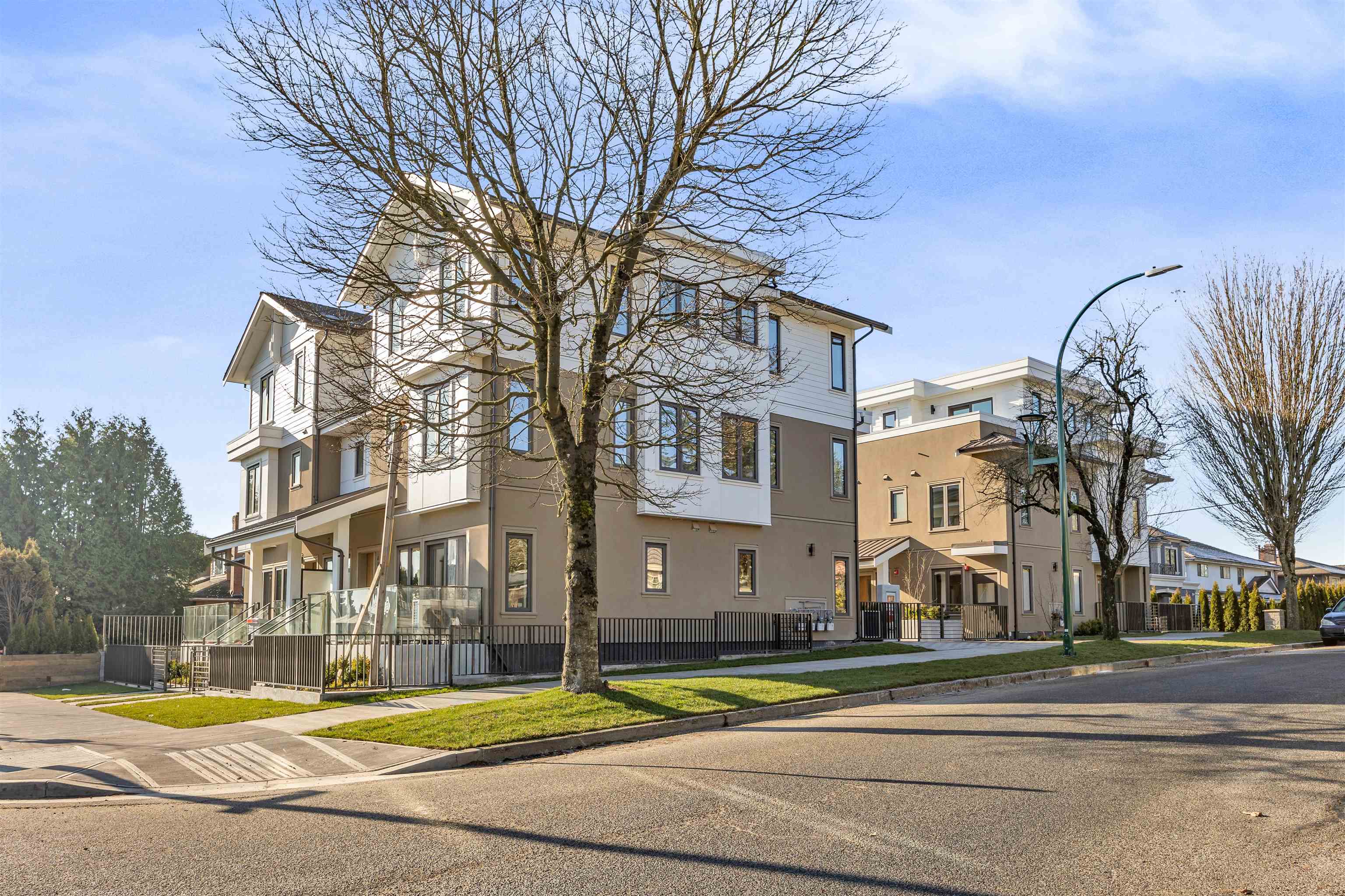 1008 W 52ND AVENUE, Vancouver BC V6P 1H5, R3031415, BC,