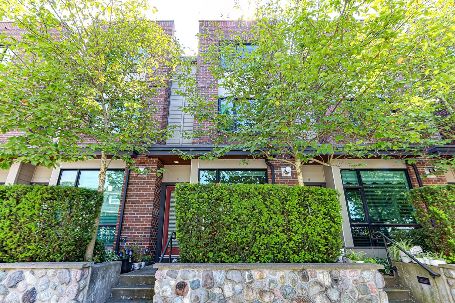 5 230 SALTER STREET, R3031455, BC,