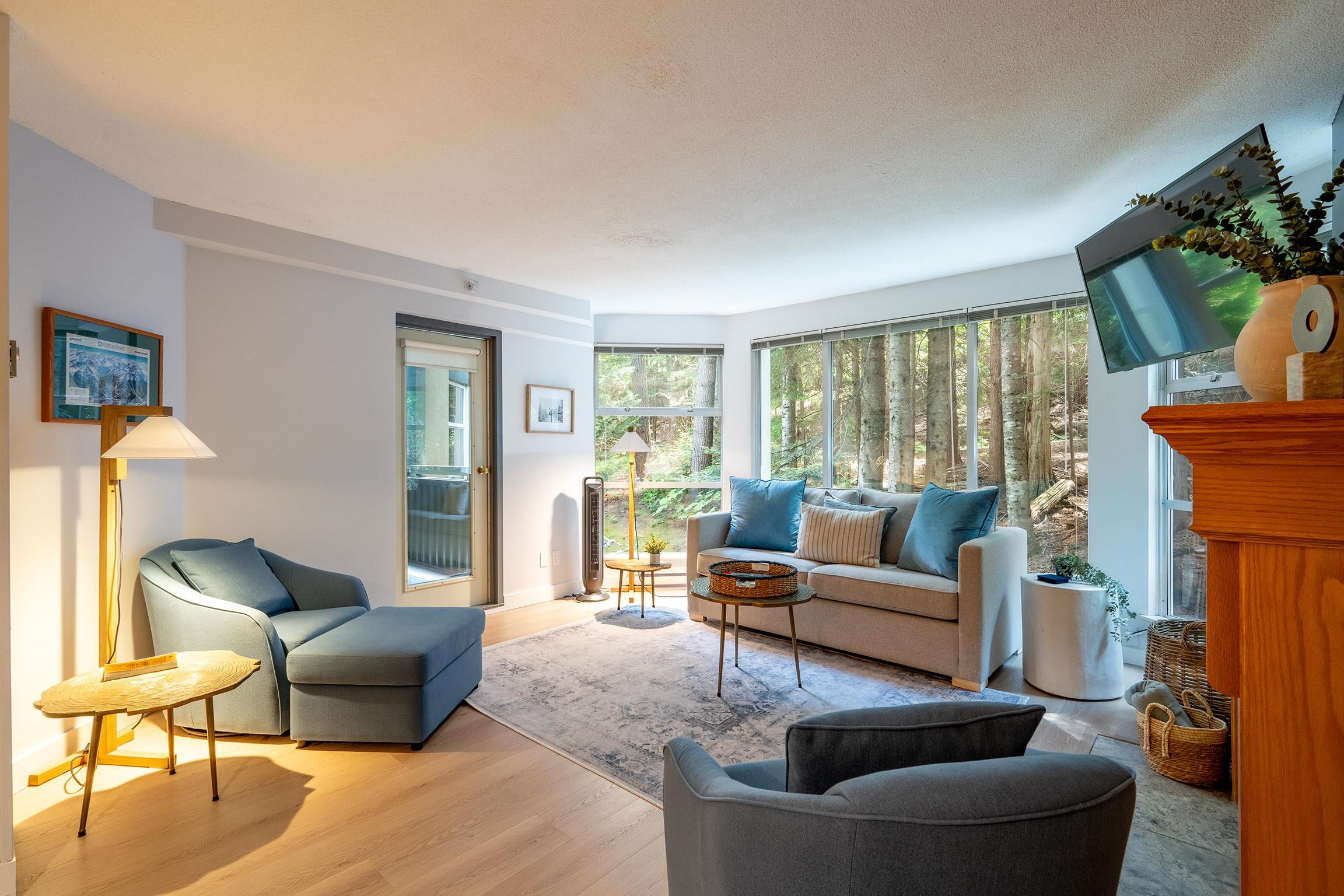 312 4910 SPEARHEAD PLACE, R3031660, BC,