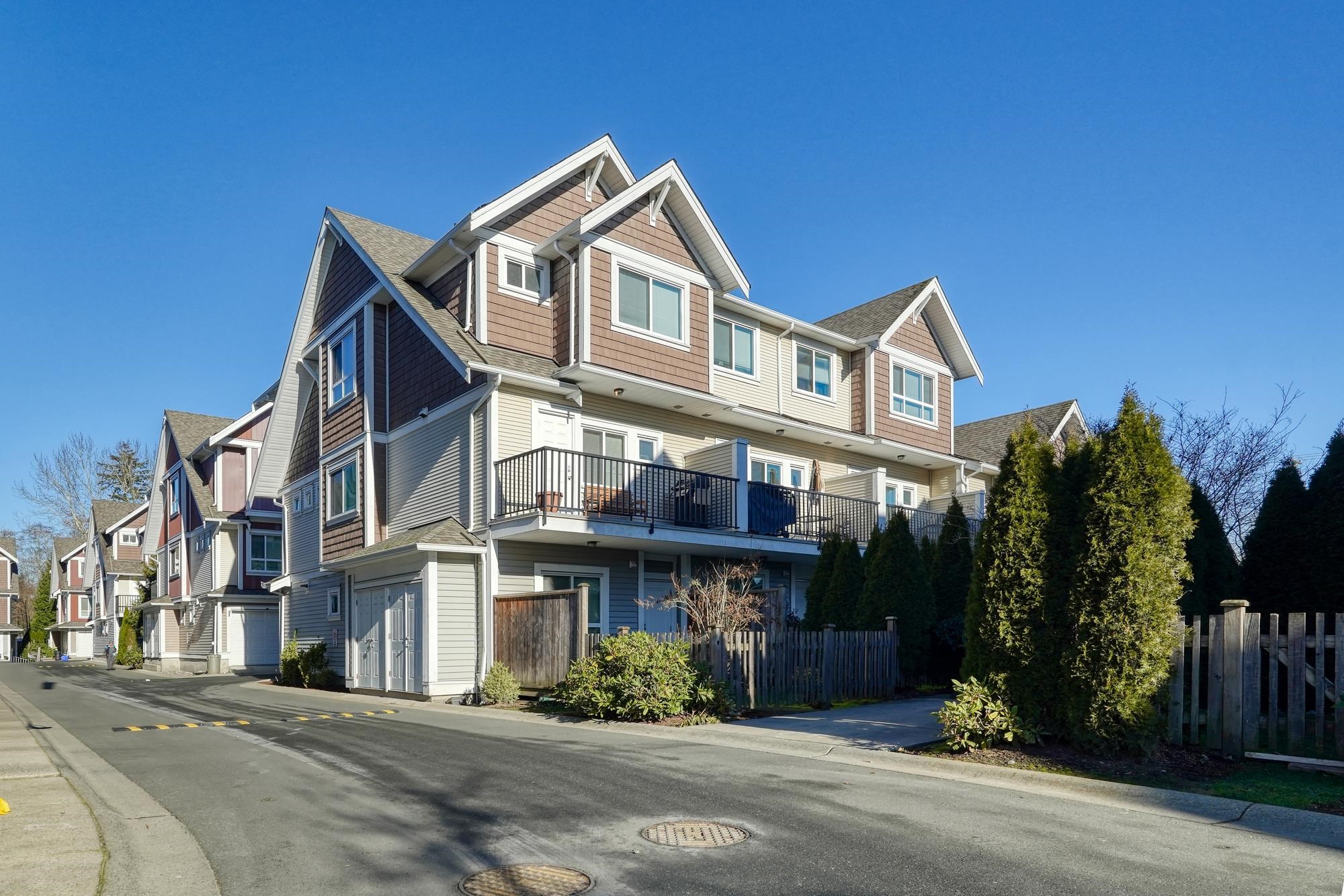 26 7298 199A STREET, R3031846, BC,