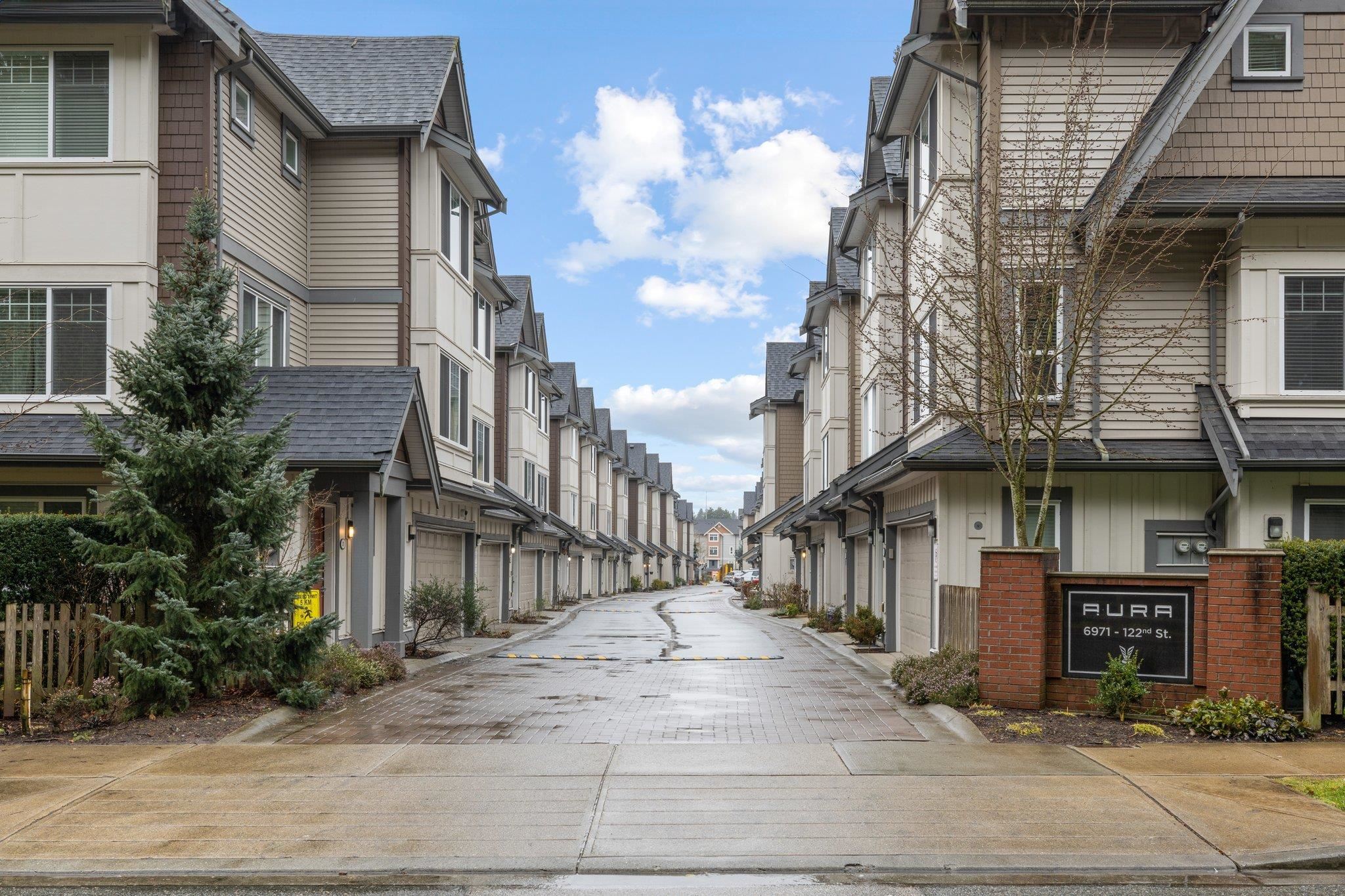 17 6971 122 STREET, R3032037, BC,