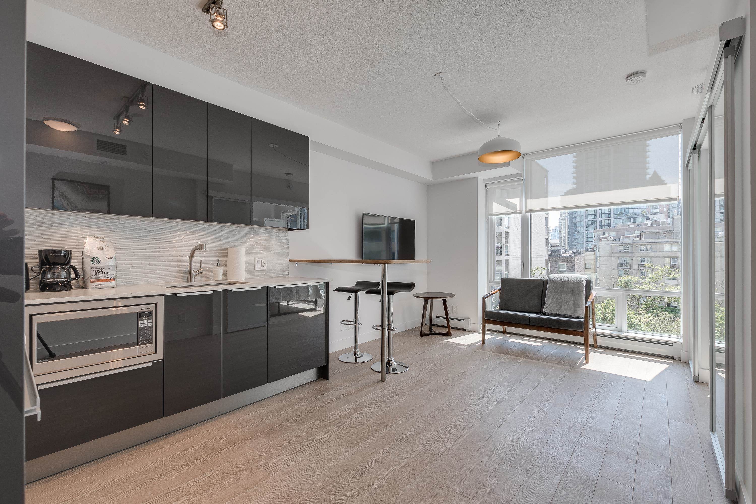 806 1283 HOWE STREET, R3032070, BC,