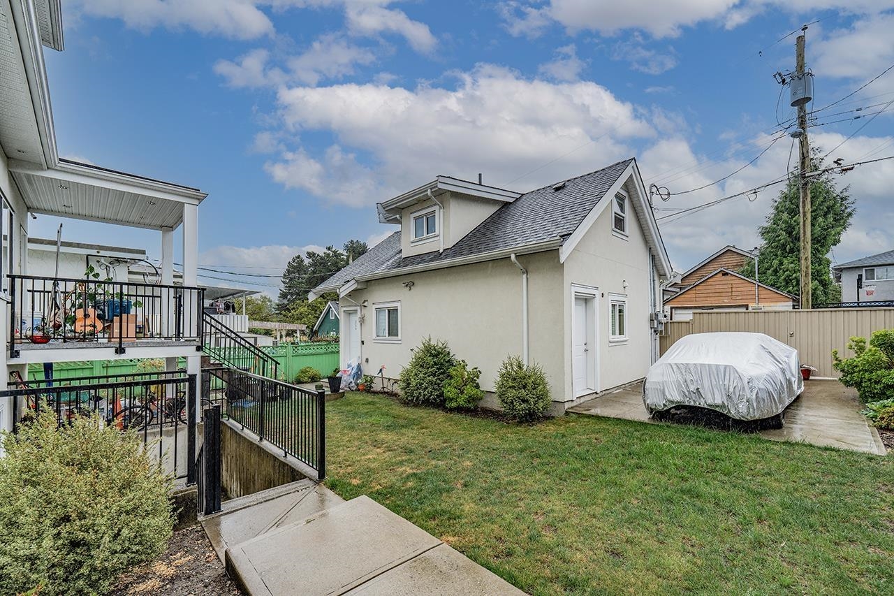 2770 COLERIDGE AVENUE, Vancouver BC V5S 3A3, R3032242, BC,