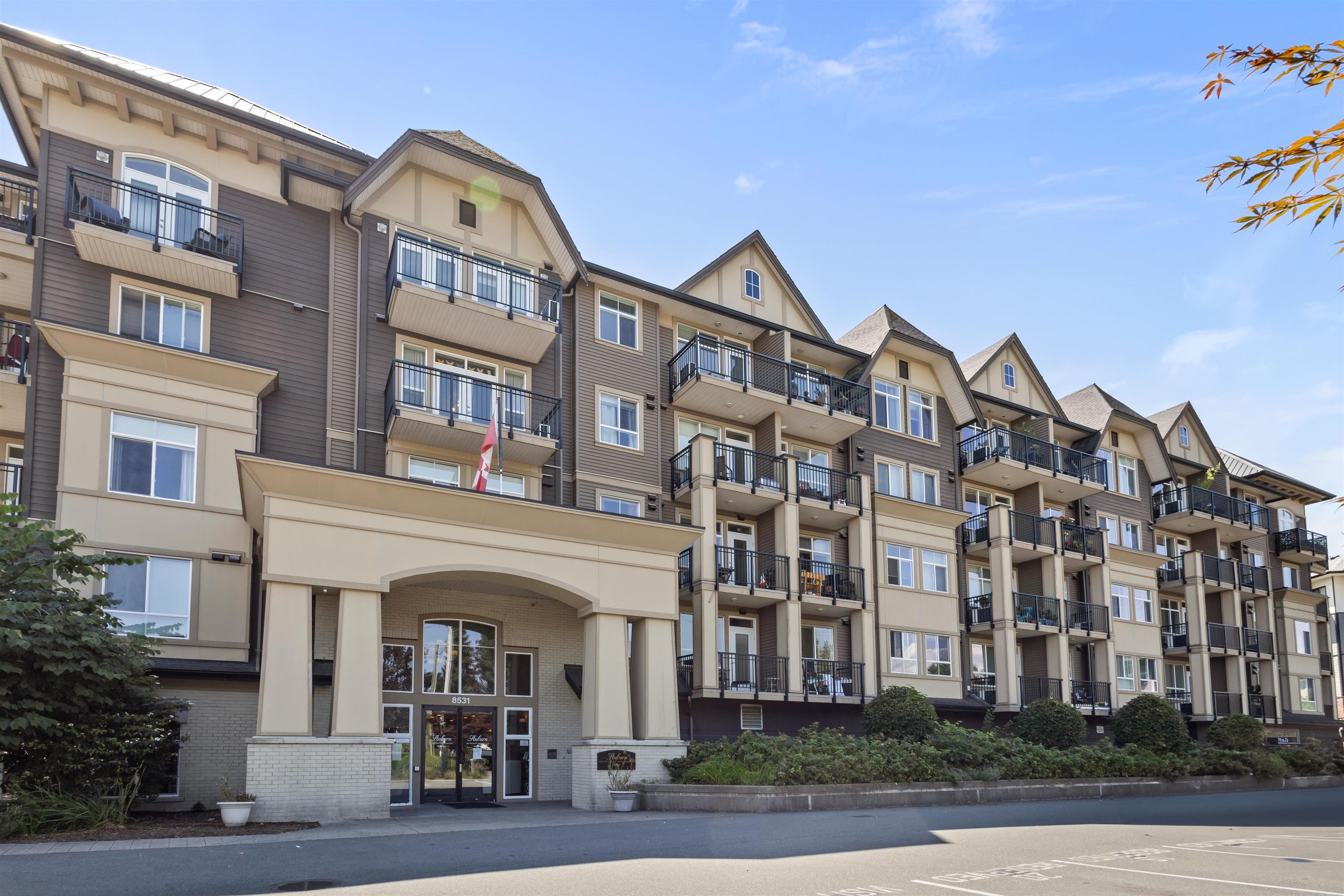 417 8531 YOUNG ROAD, R3032245, BC,