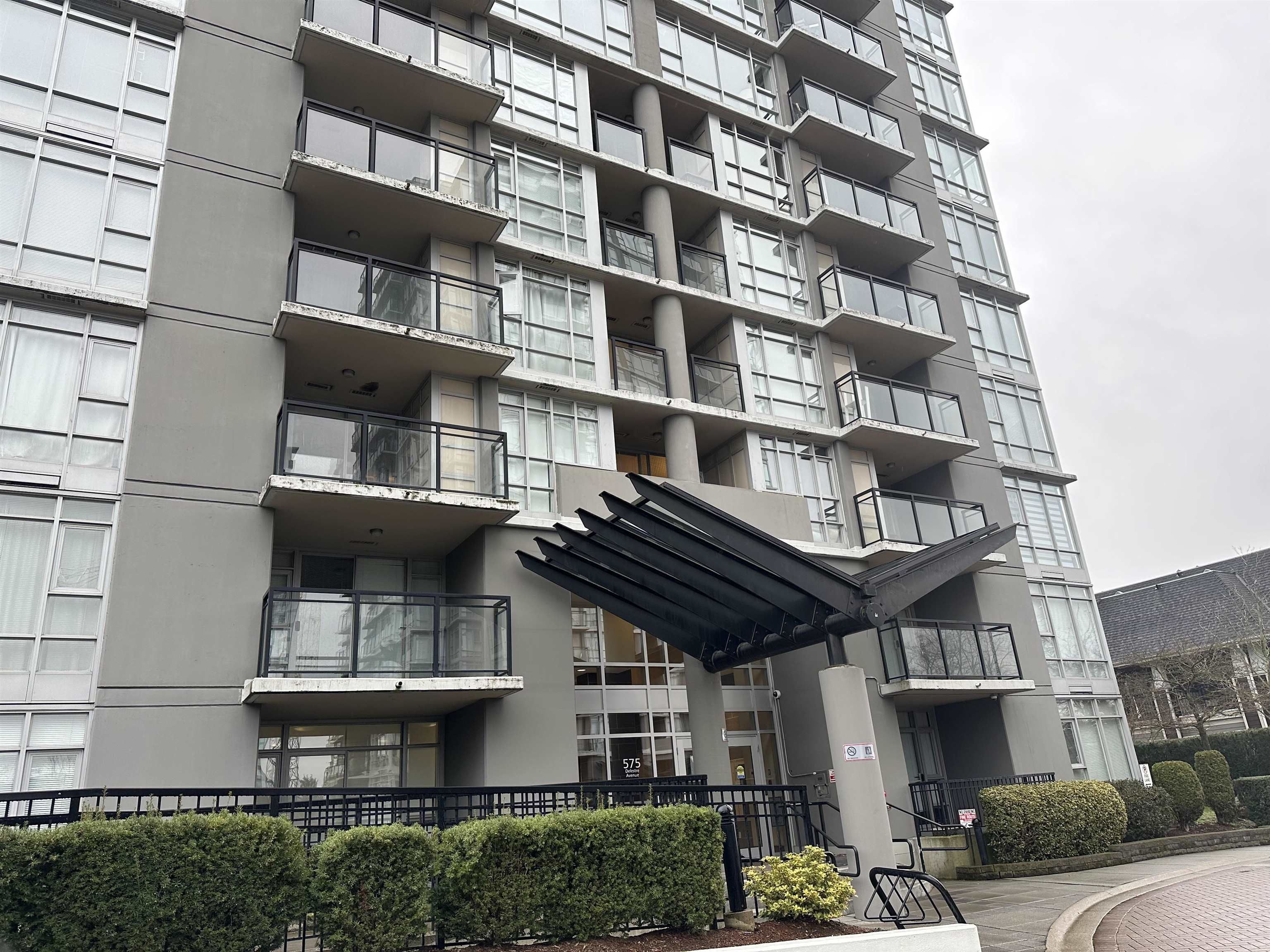 206 555 DELESTRE AVENUE, R3032378, BC,