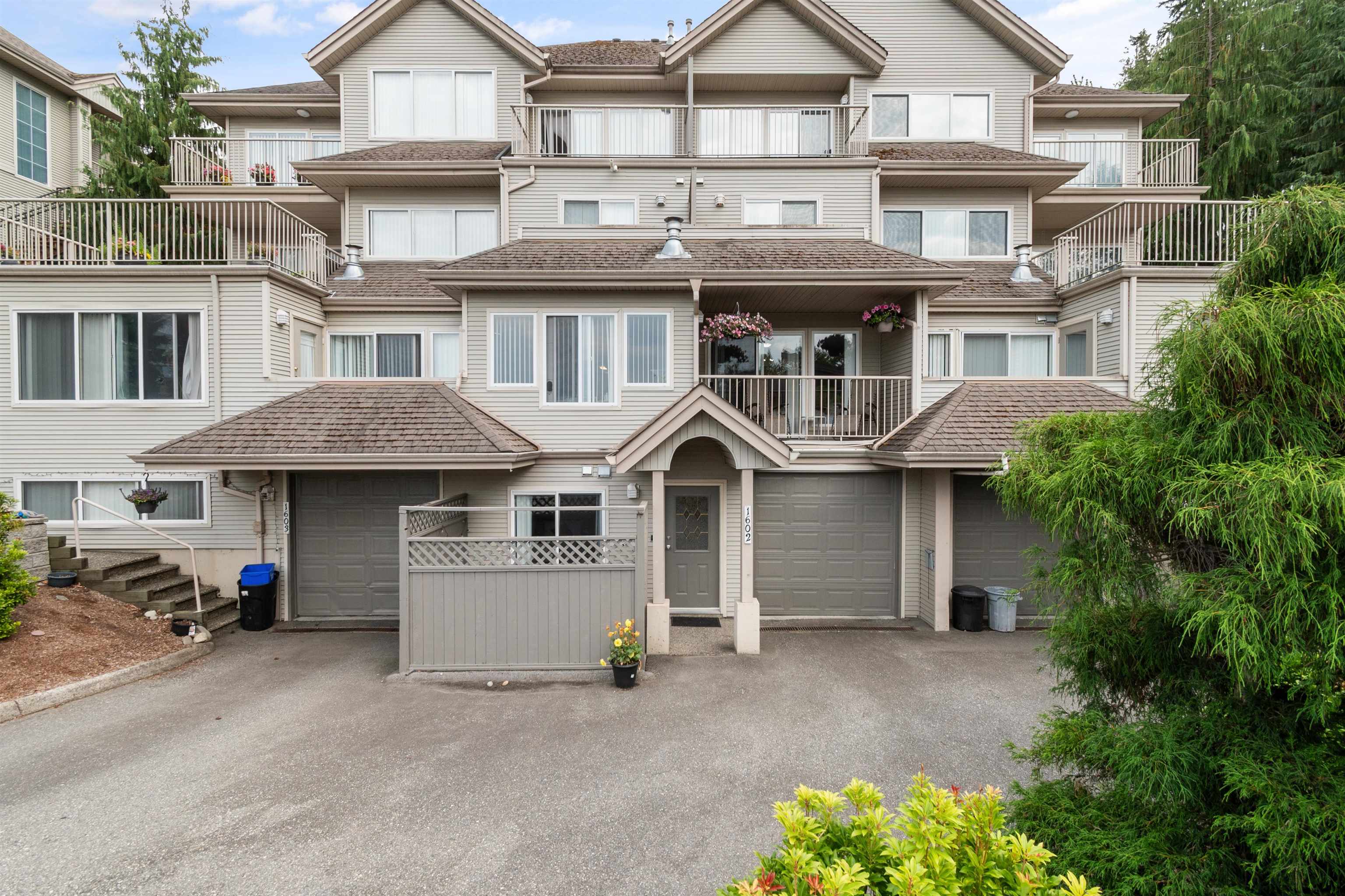 1602 5260 GOLDSPRING PLACE, R3032820, BC,