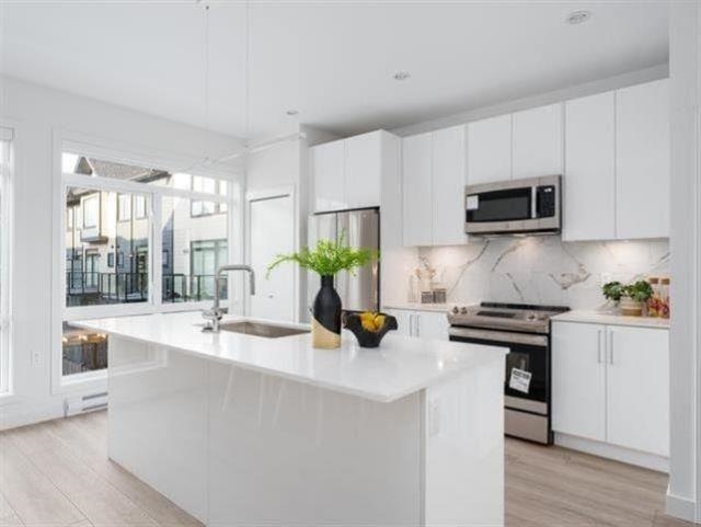 48 4337 BOUNDARY ROAD, R3033003, BC,