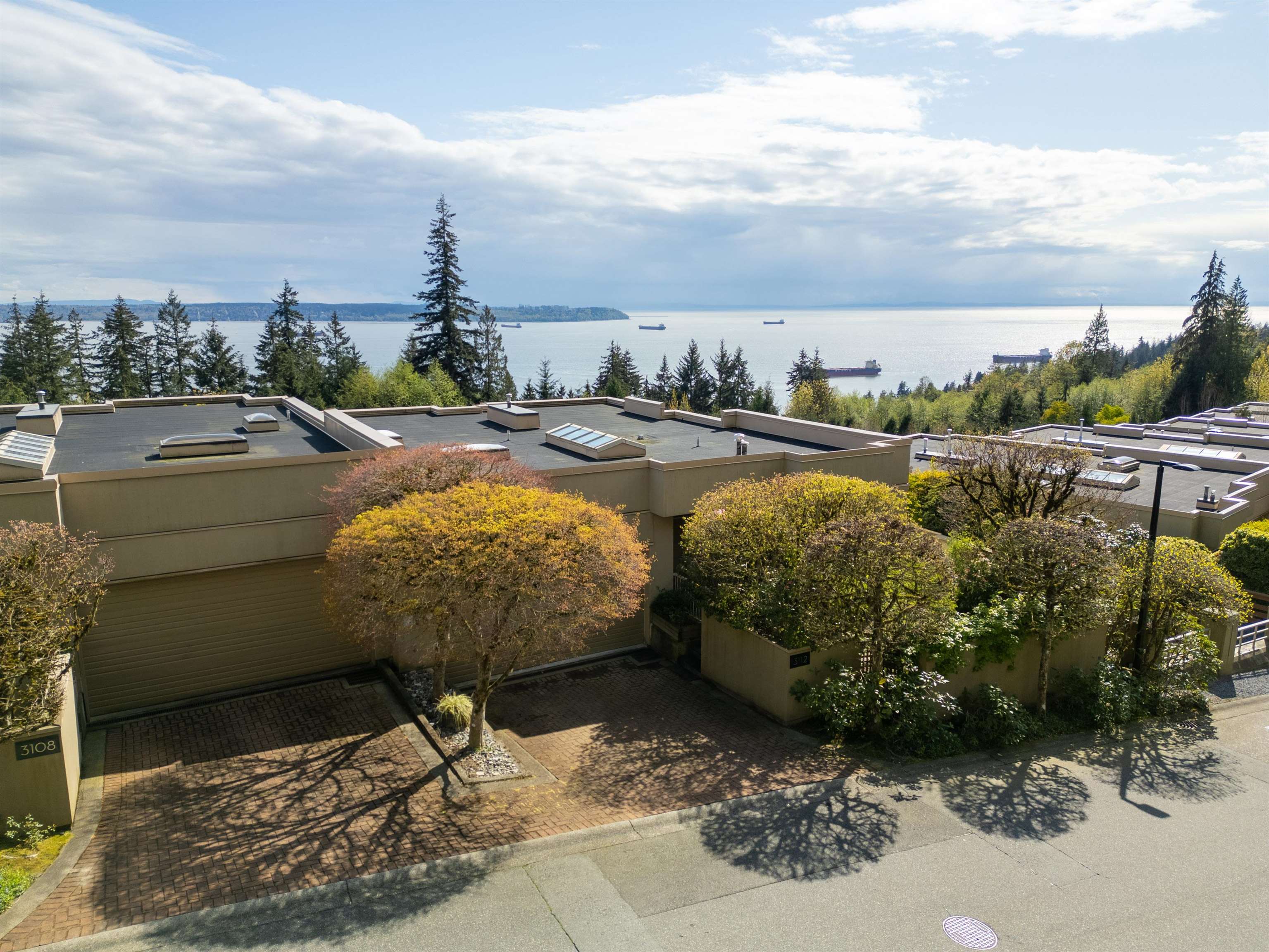 3112 DEER RIDGE DRIVE, West Vancouver BC V7S 4W1, R3033033, BC,