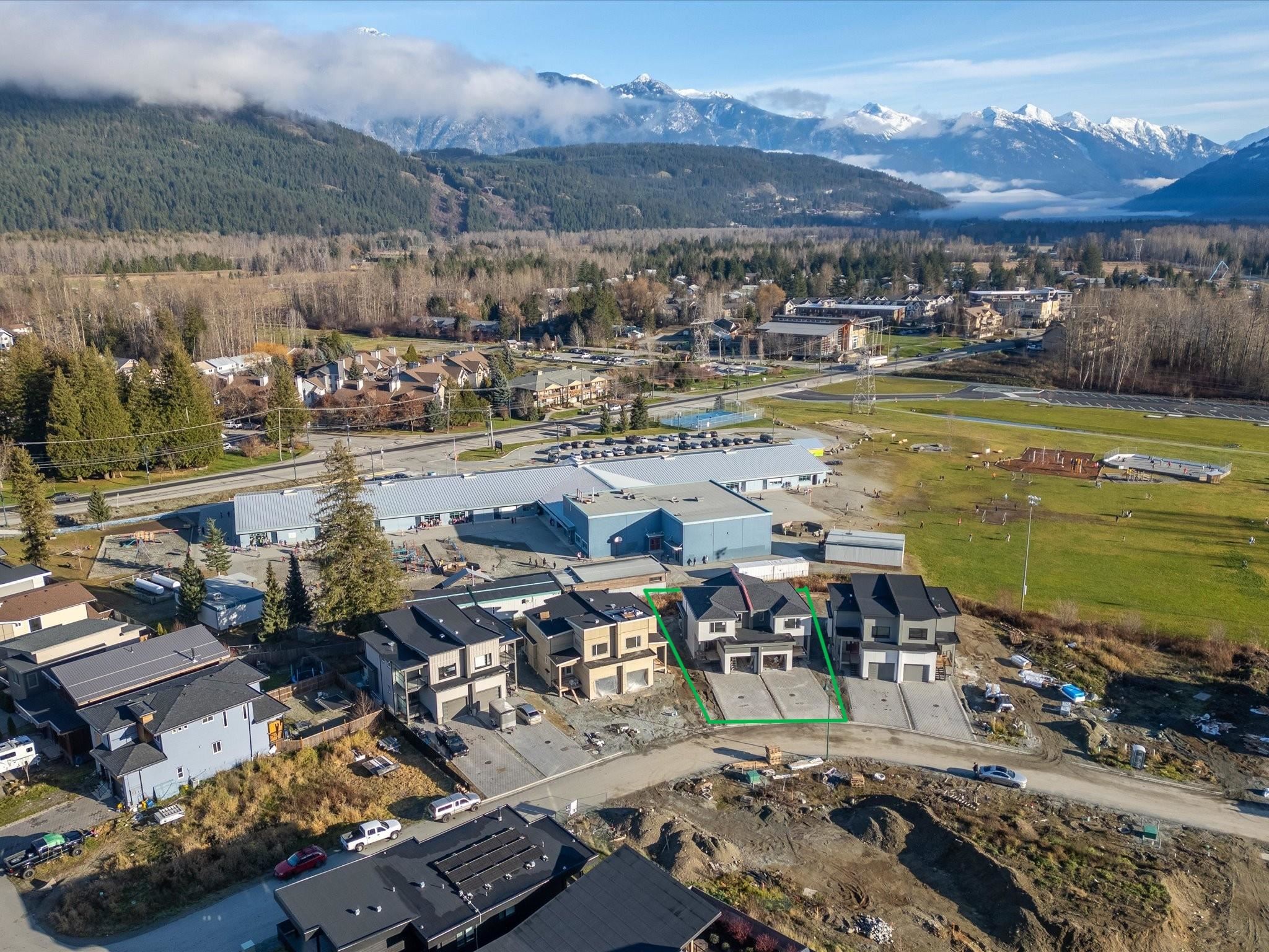 1005 PHARE CRESCENT, Pemberton BC V0N 2L1, R3033038, BC,