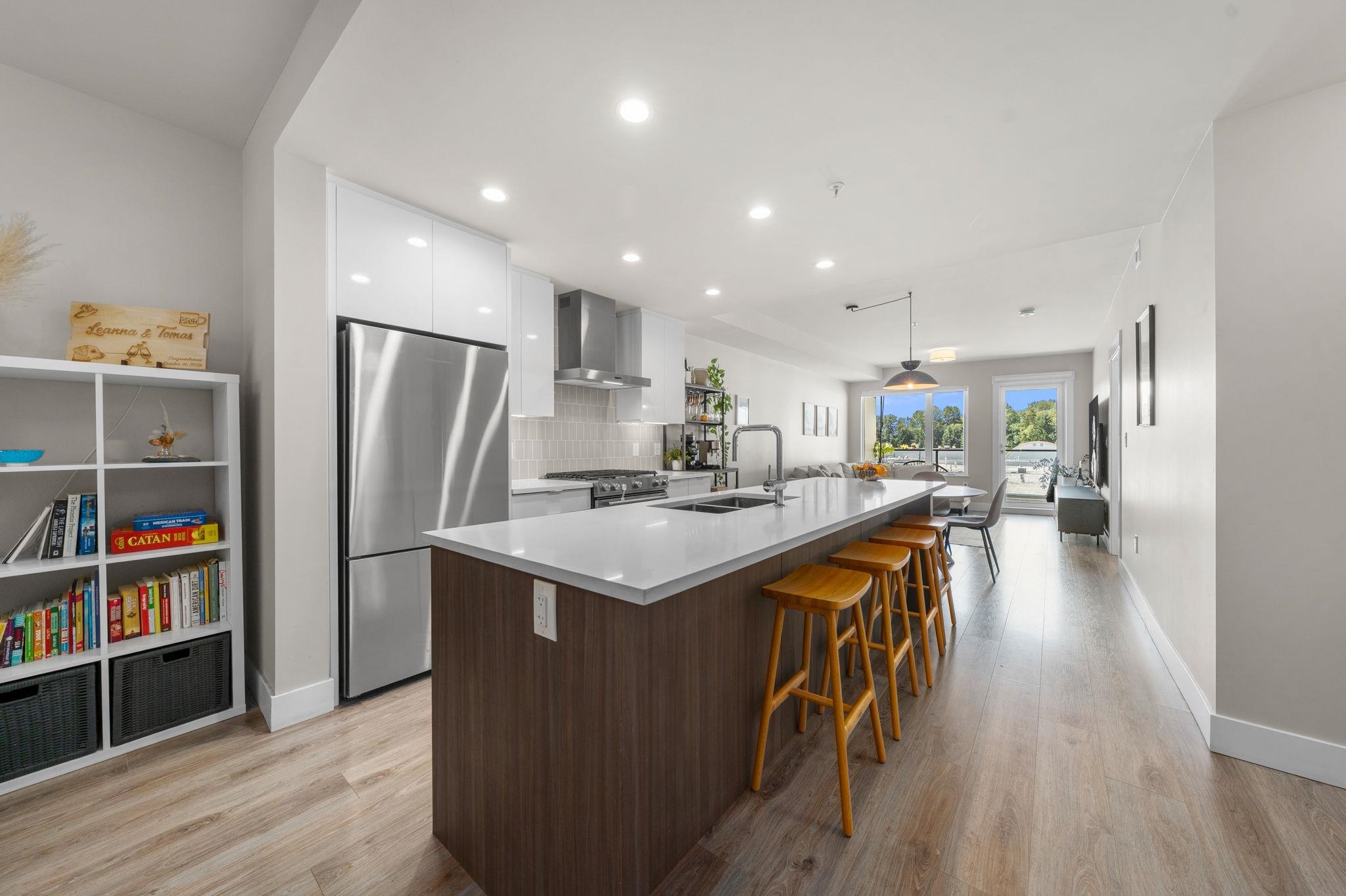 302 1496 CHARLOTTE ROAD, R3033303, BC,