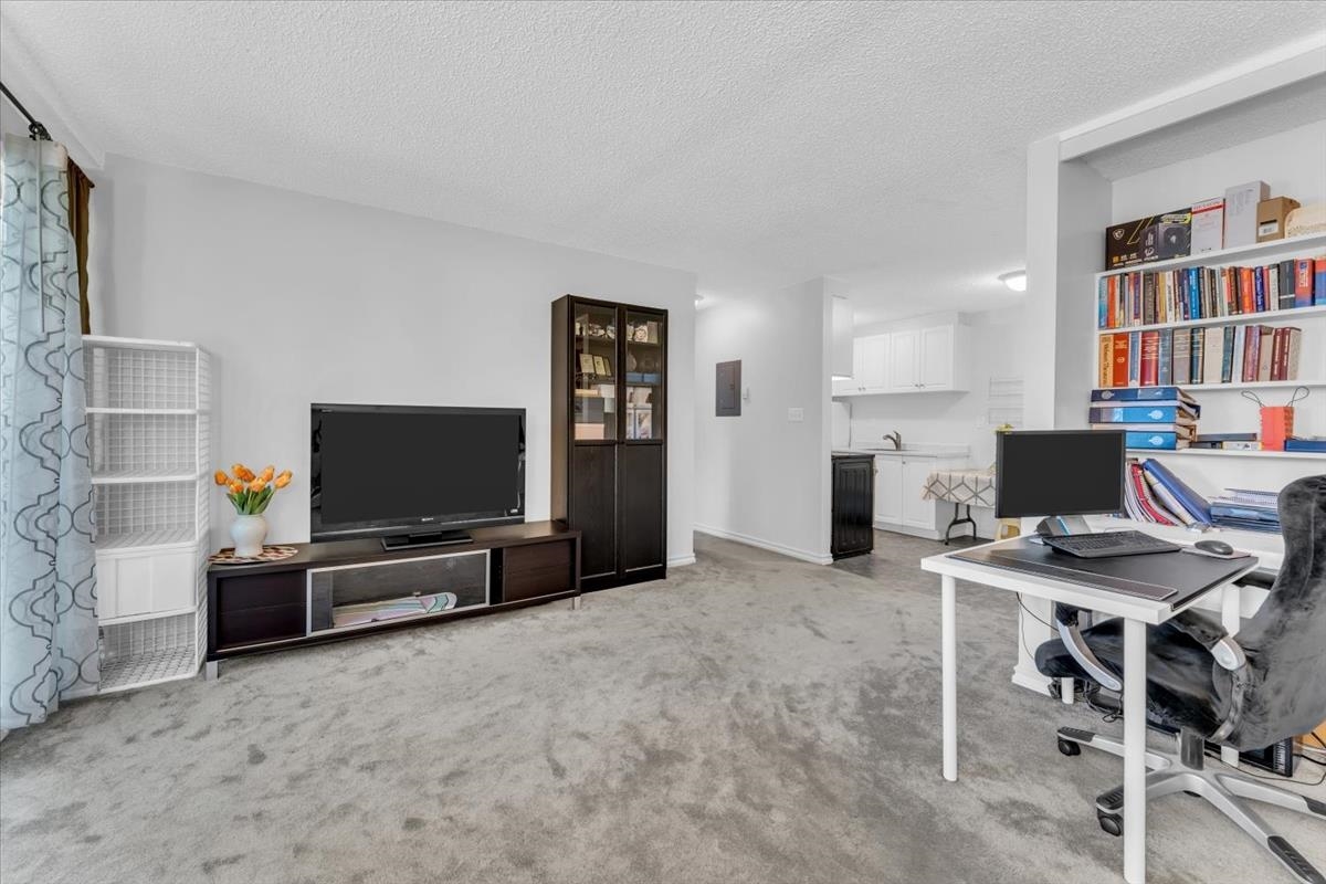 208 7220 LINDSAY ROAD, R3033310, BC,