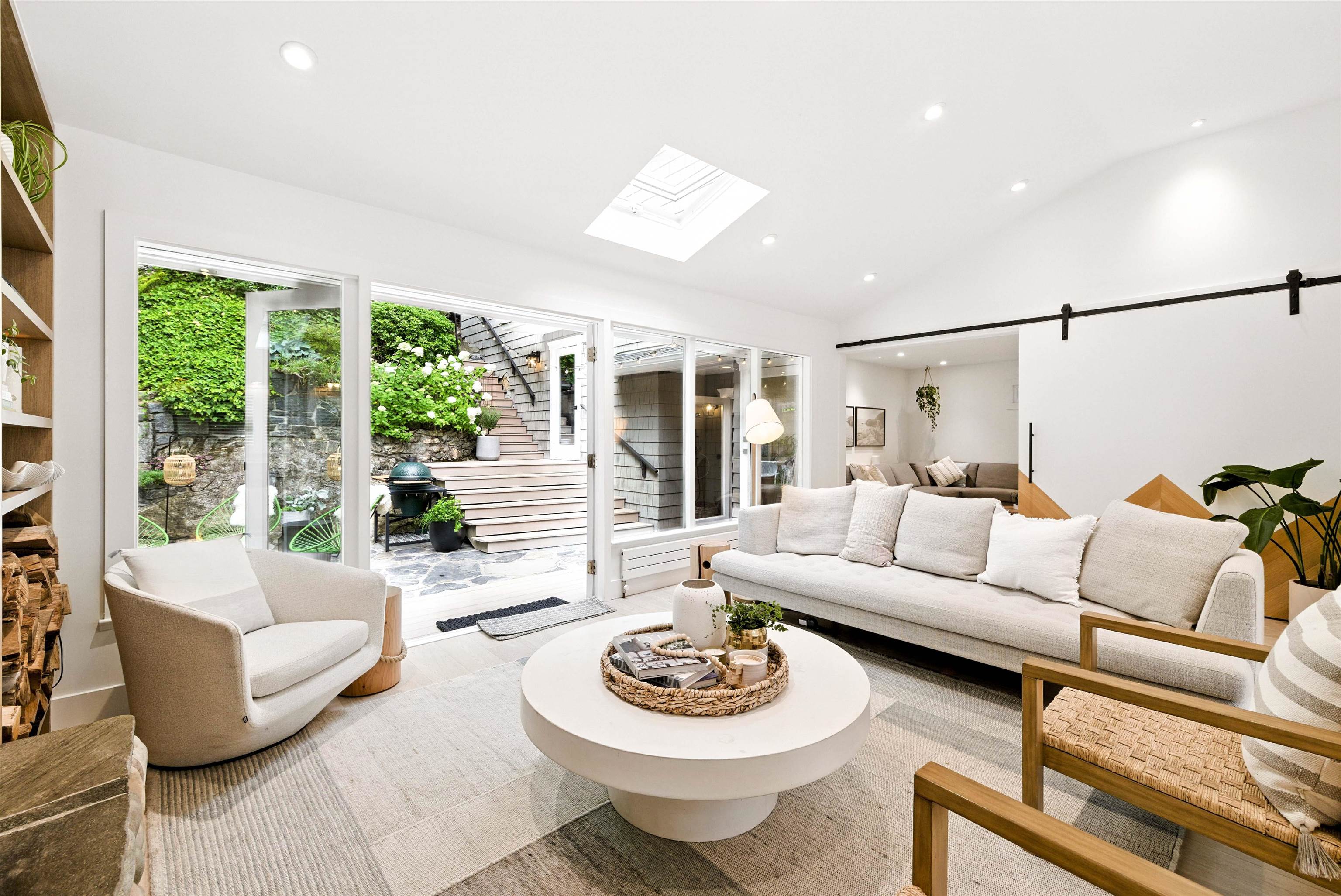 5621 EAGLE HARBOUR ROAD, West Vancouver BC V7W 1P4, R3033451, BC,