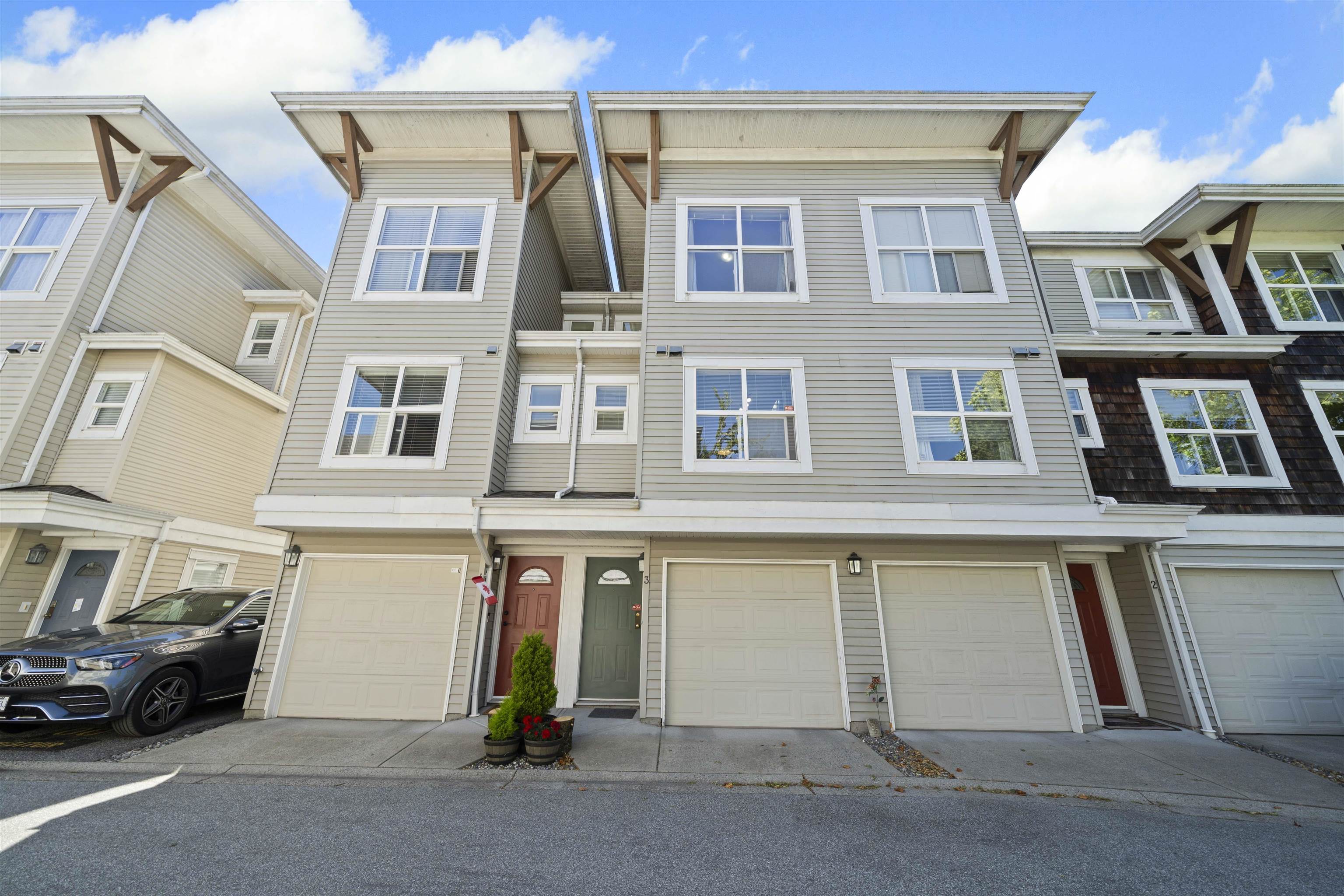 3 7111 LYNNWOOD DRIVE, R3033555, BC,