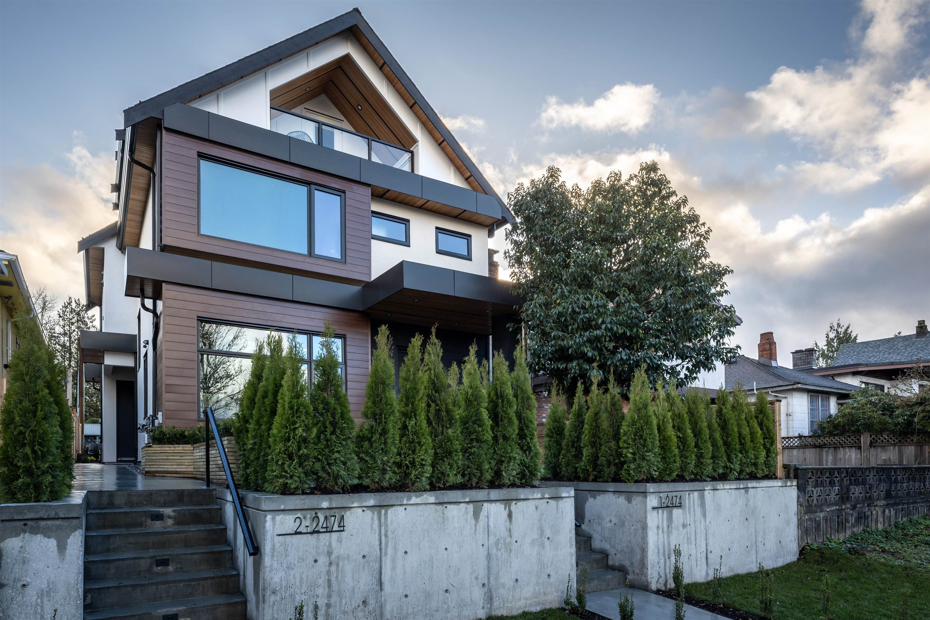 2 2474 21ST AVENUE, R3033673, BC,