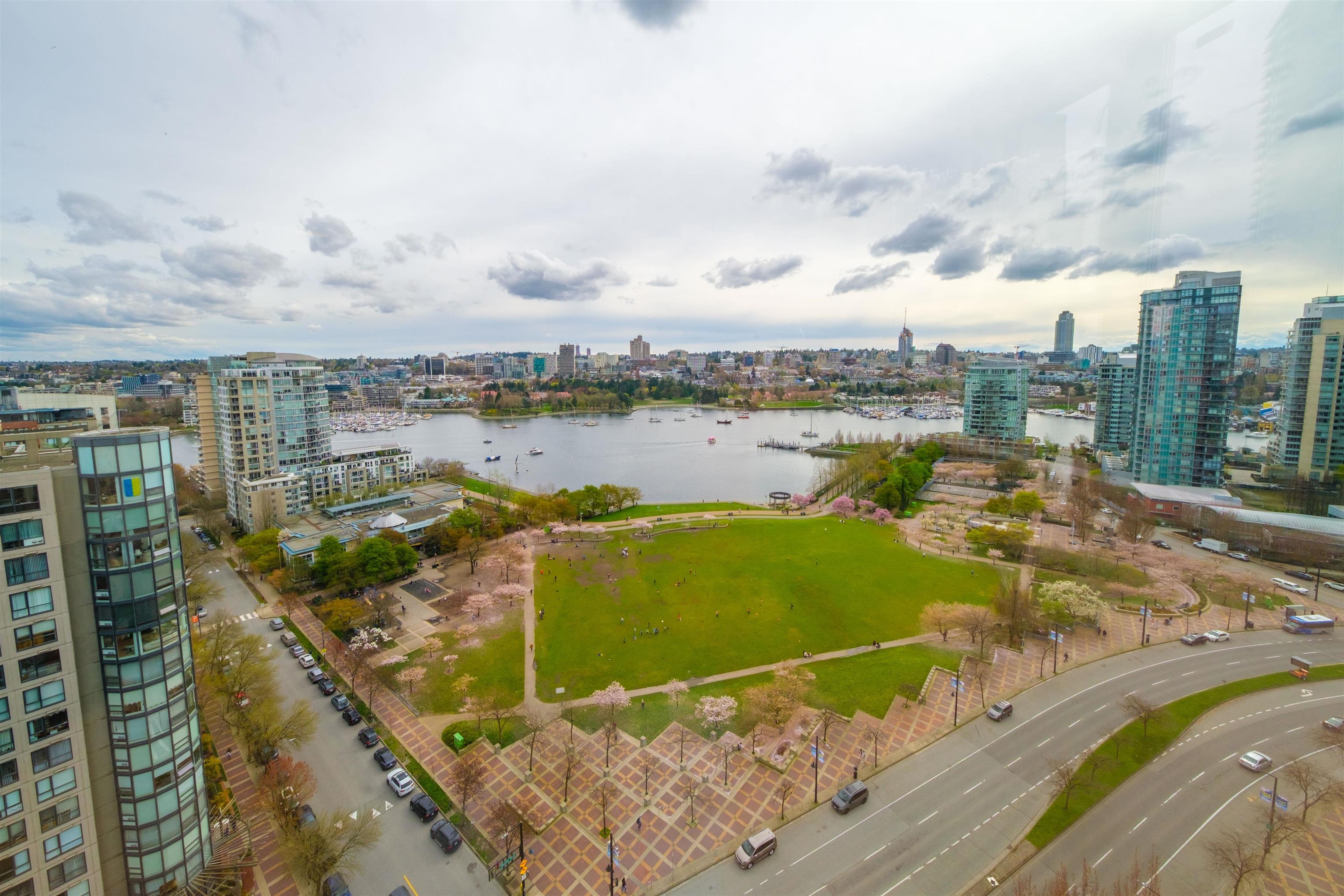 2202 289 DRAKE STREET, R3033709, BC,