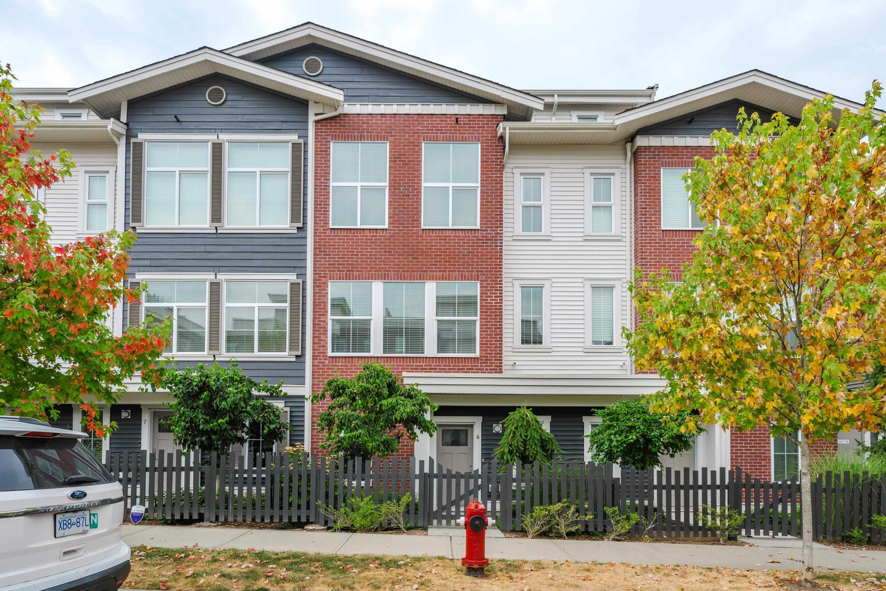 6 8371 202B STREET, R3033769, BC,