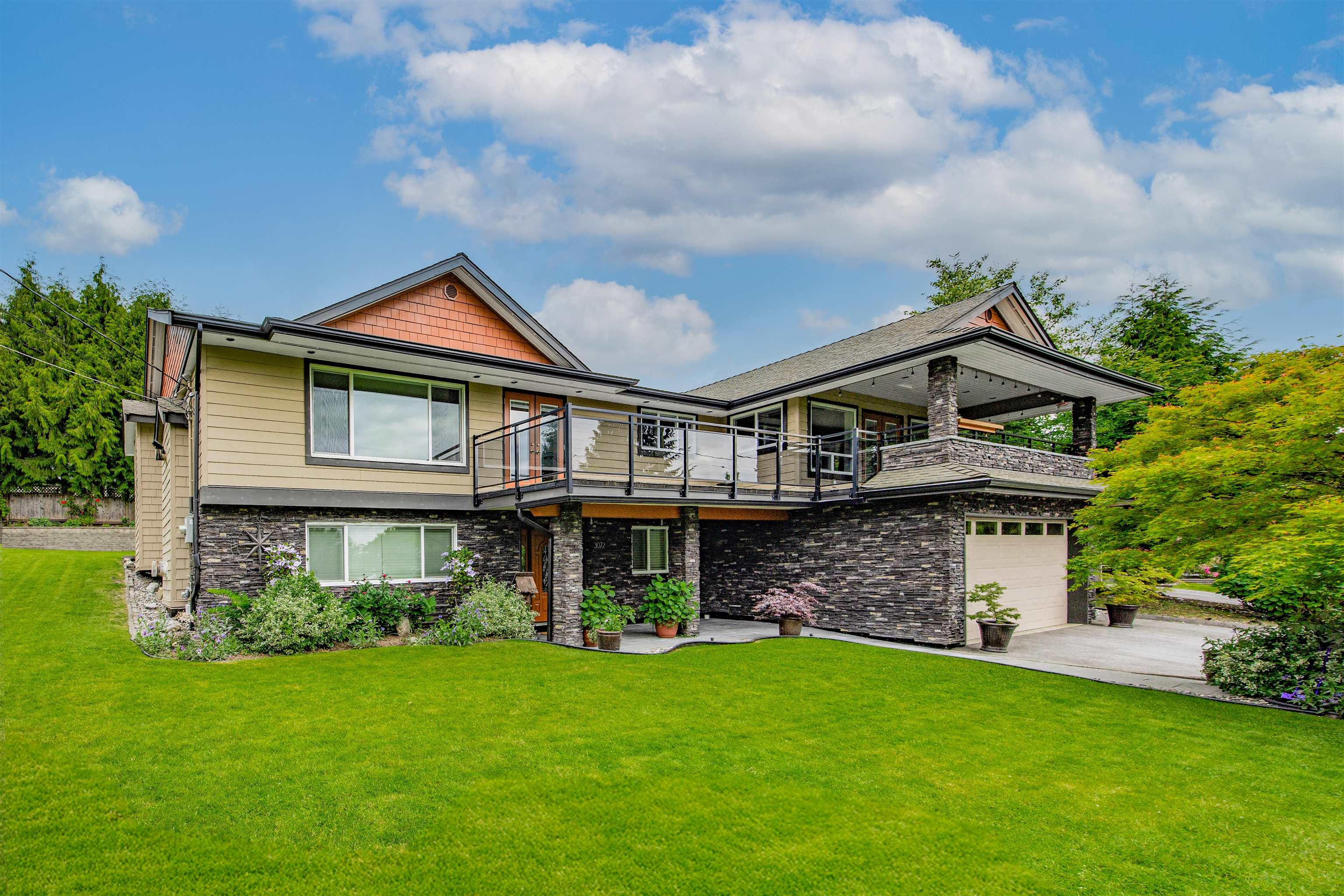 3072 LAZY A AVENUE, Coquitlam BC V3C 3N9, R3033773, BC,