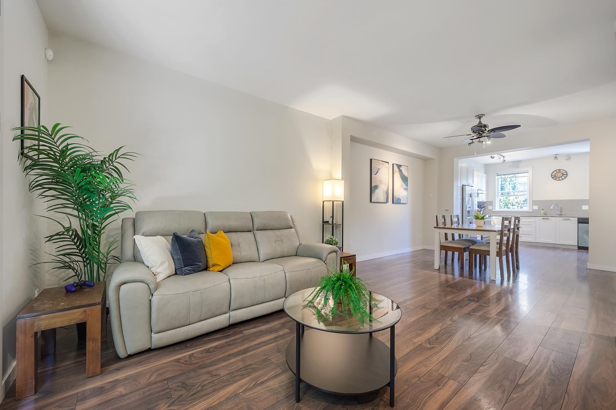 82 688 EDGAR AVENUE, R3033823, BC,