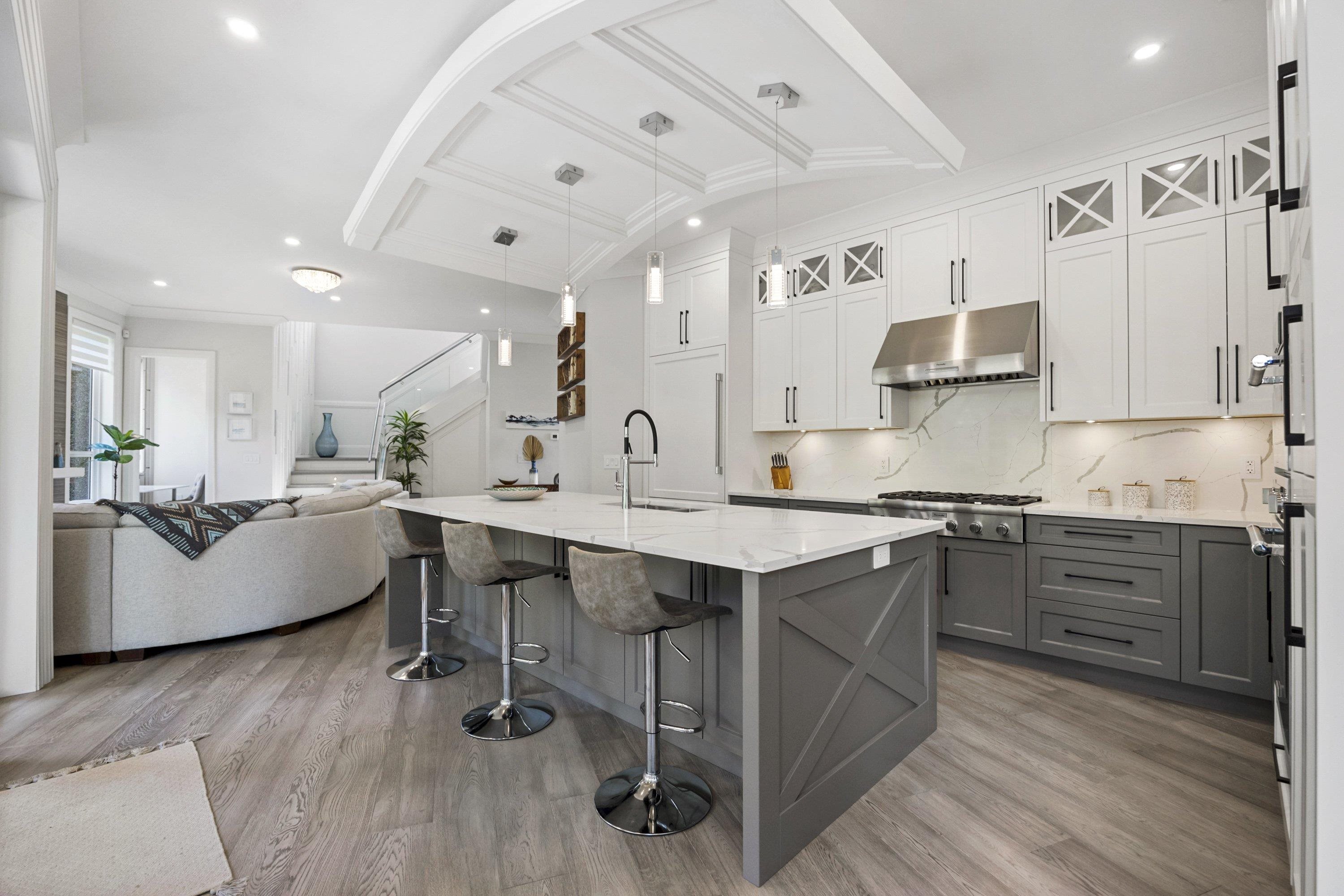 918 163 STREET, Surrey BC V4A 4Y4, R3033848, BC,