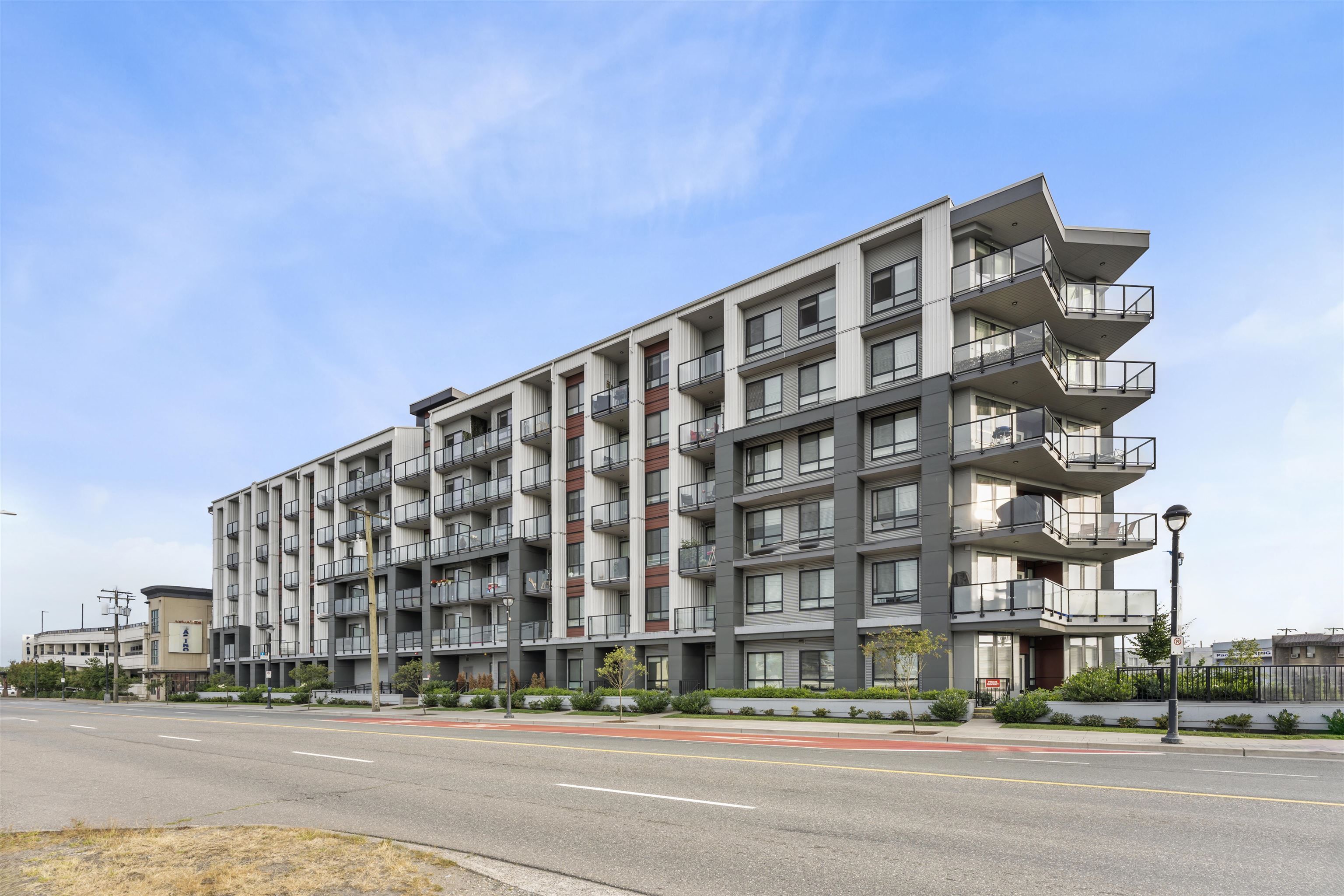 201 20360 LOGAN AVENUE, R3033853, BC,