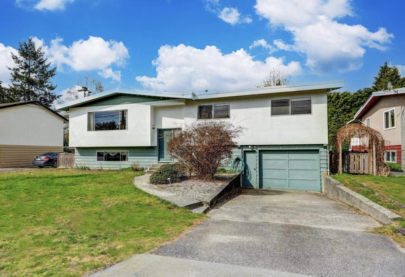 3561 YORK STREET, Port Coquitlam BC V3B 4A8, R3033911, BC,